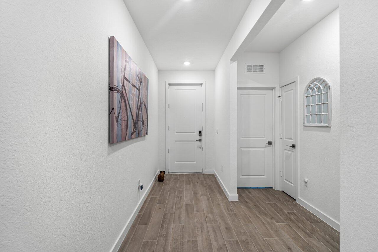 1694 NE White Pine Terrace