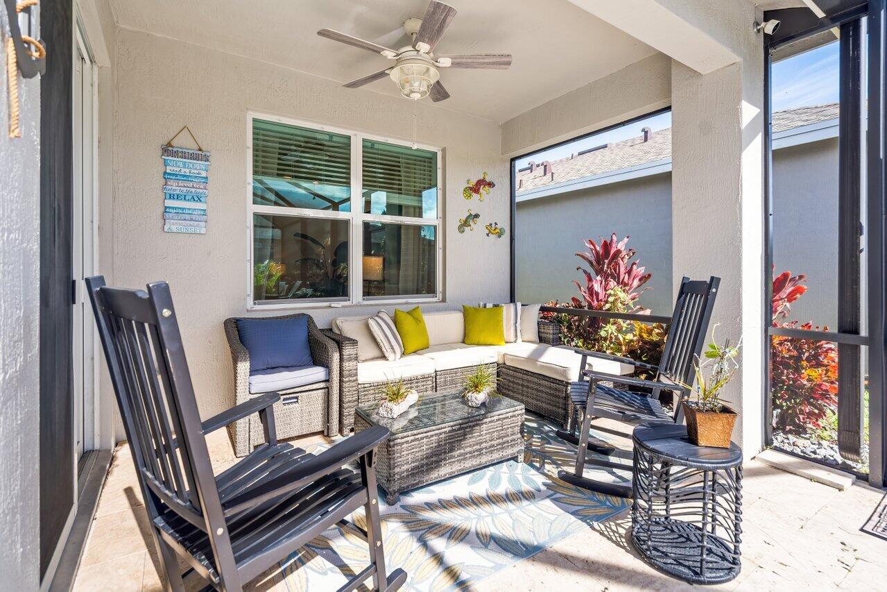 1694 NE White Pine Terrace