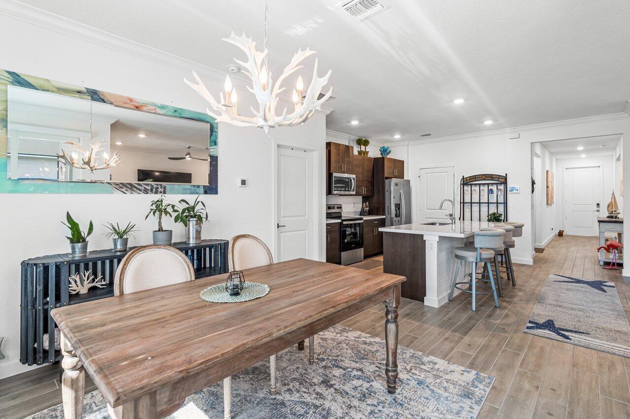 1694 NE White Pine Terrace