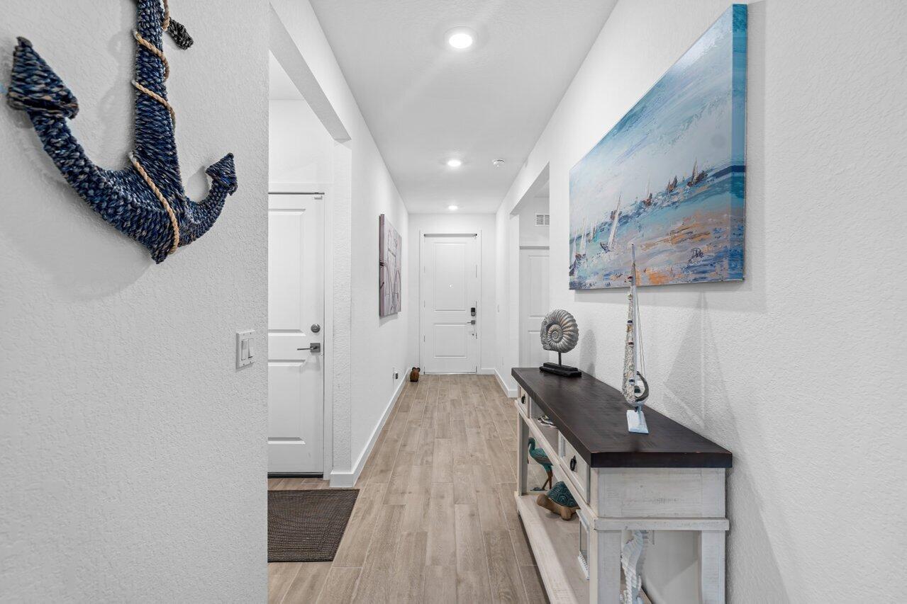 1694 NE White Pine Terrace