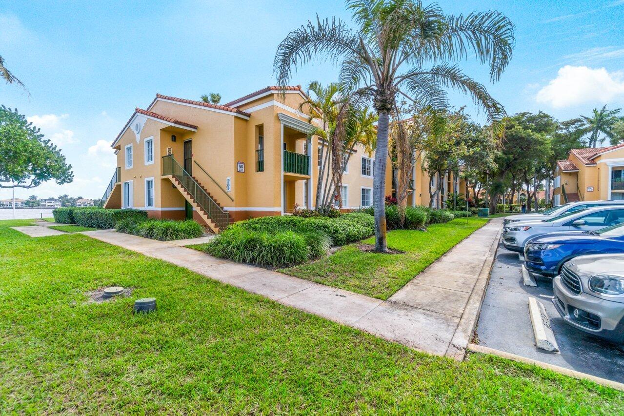 180 Yacht Club Way Unit: 102