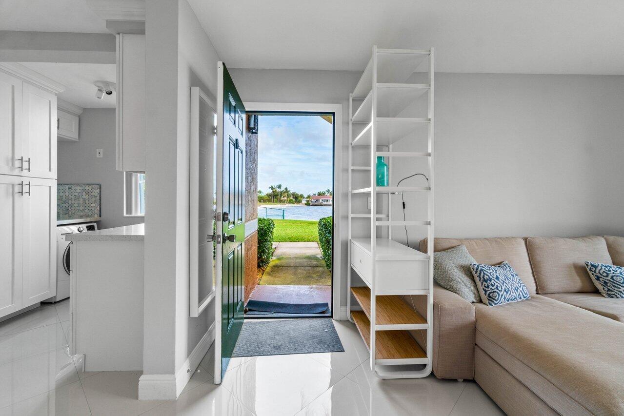 180 Yacht Club Way Unit: 102