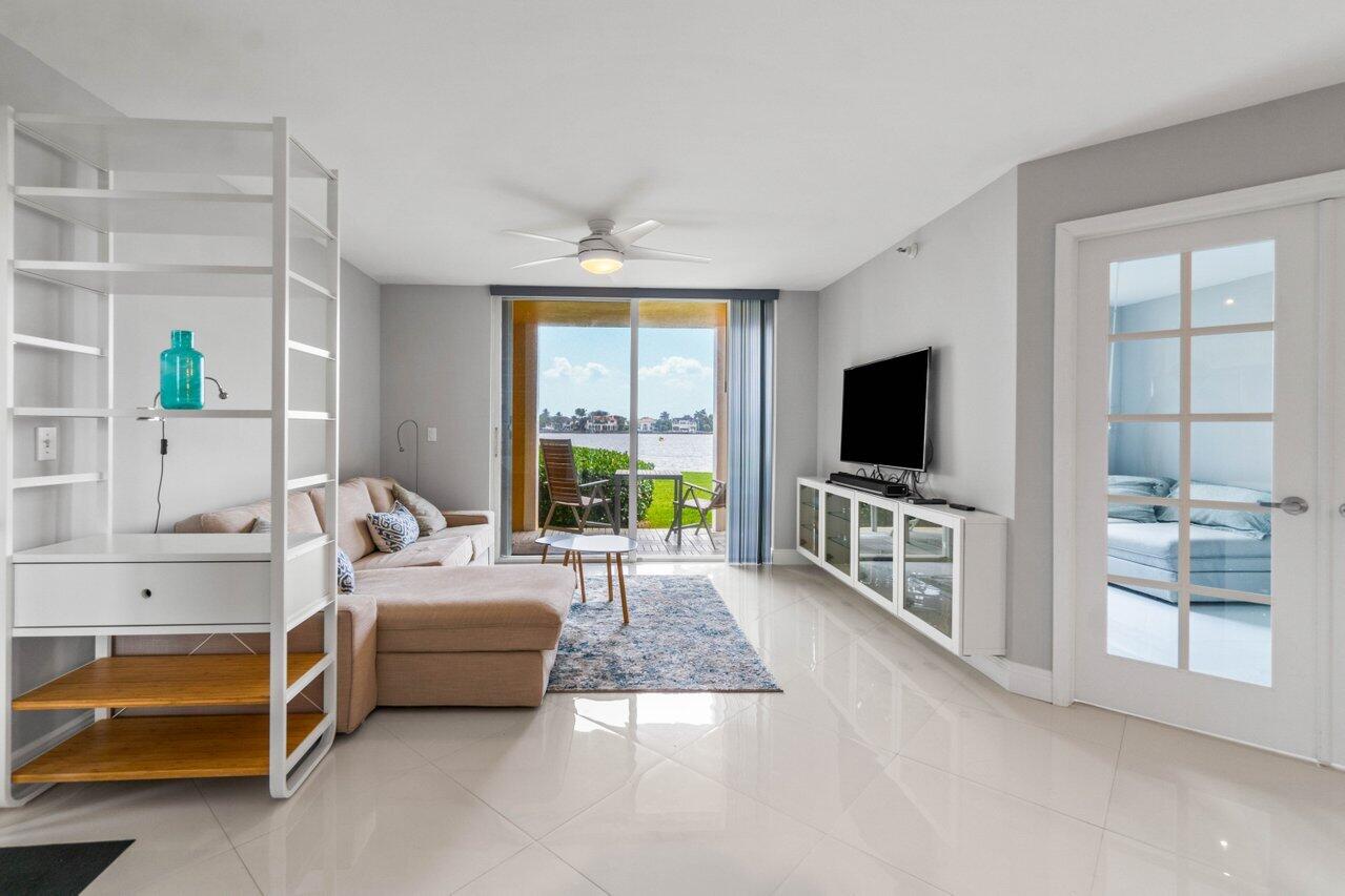 180 Yacht Club Way Unit: 102