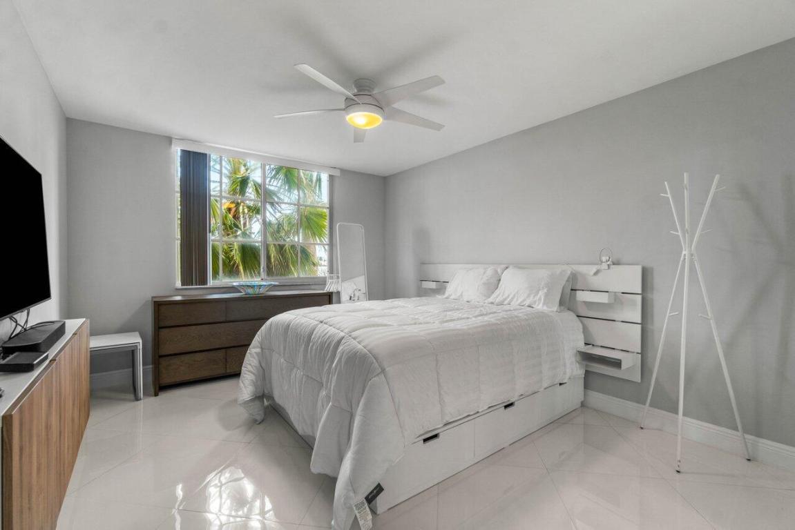 180 Yacht Club Way Unit: 102