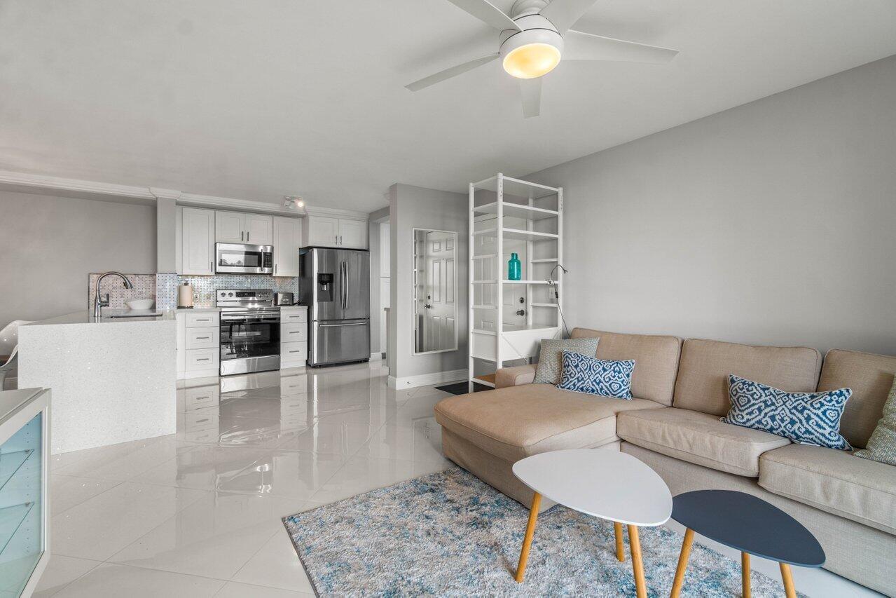 180 Yacht Club Way Unit: 102