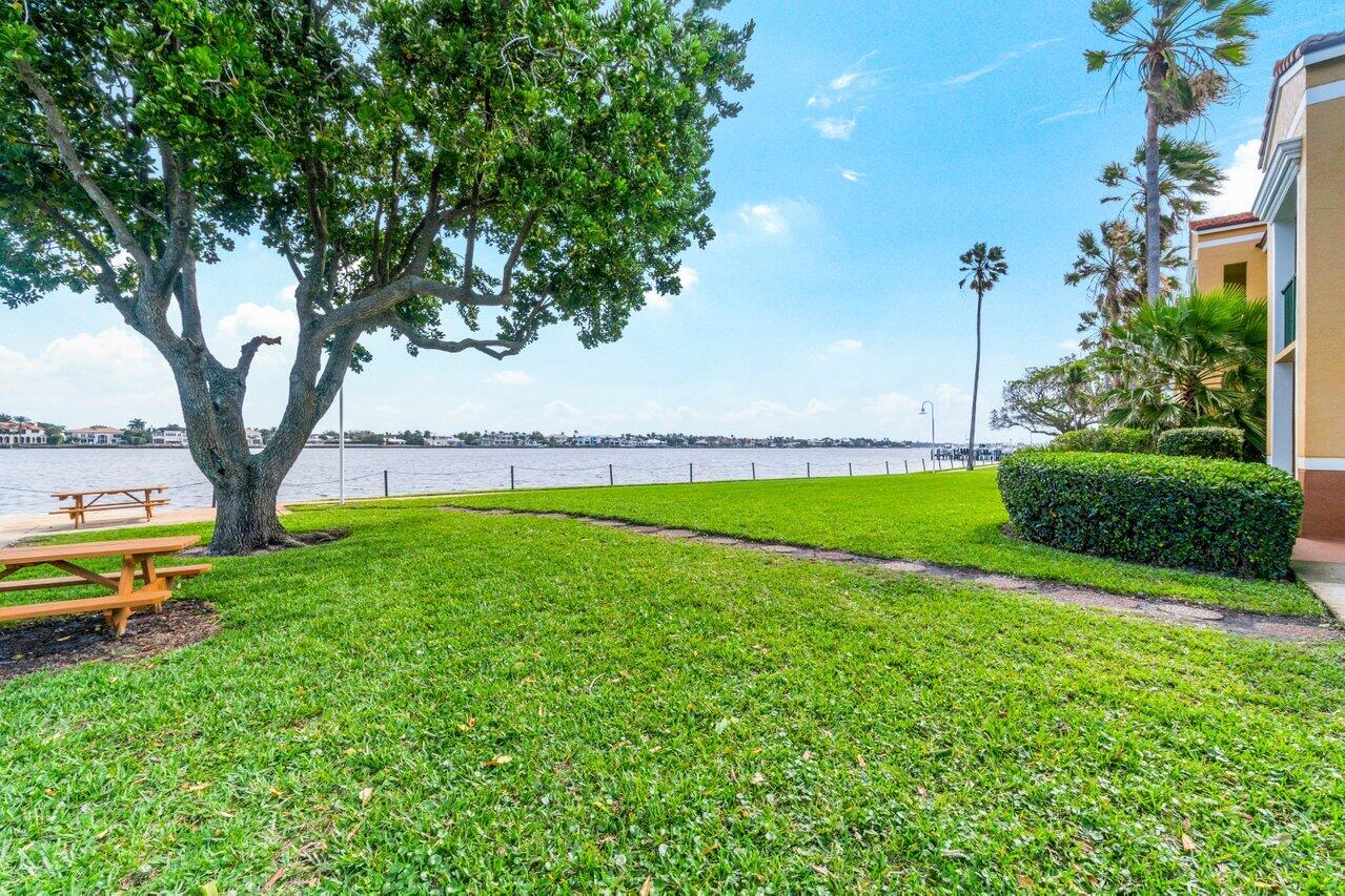180 Yacht Club Way Way