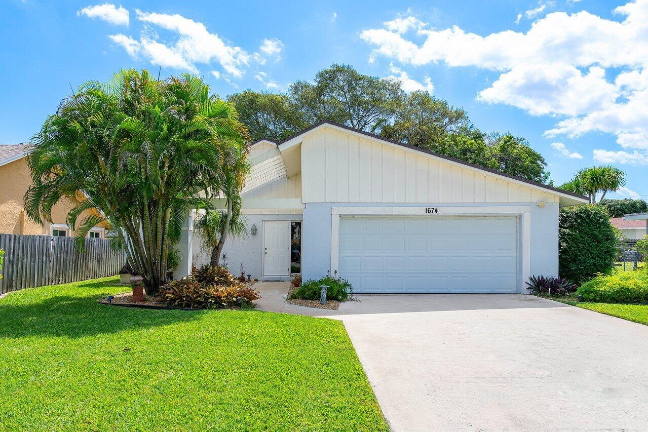 1674 Woods Bend Bend