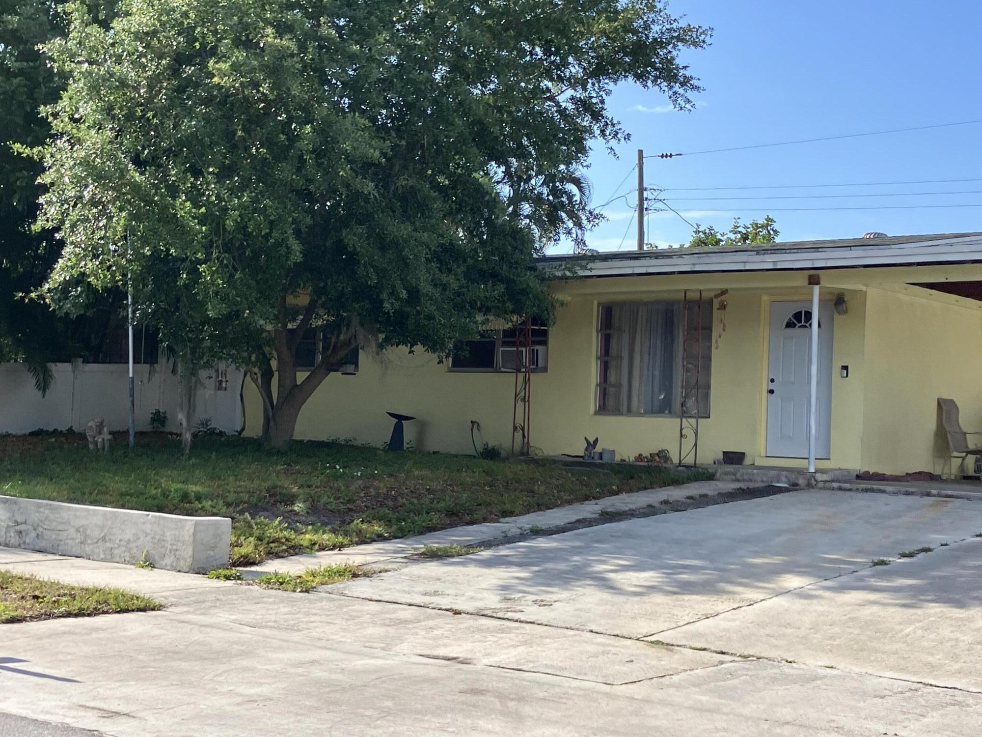 1008 W Perry Street