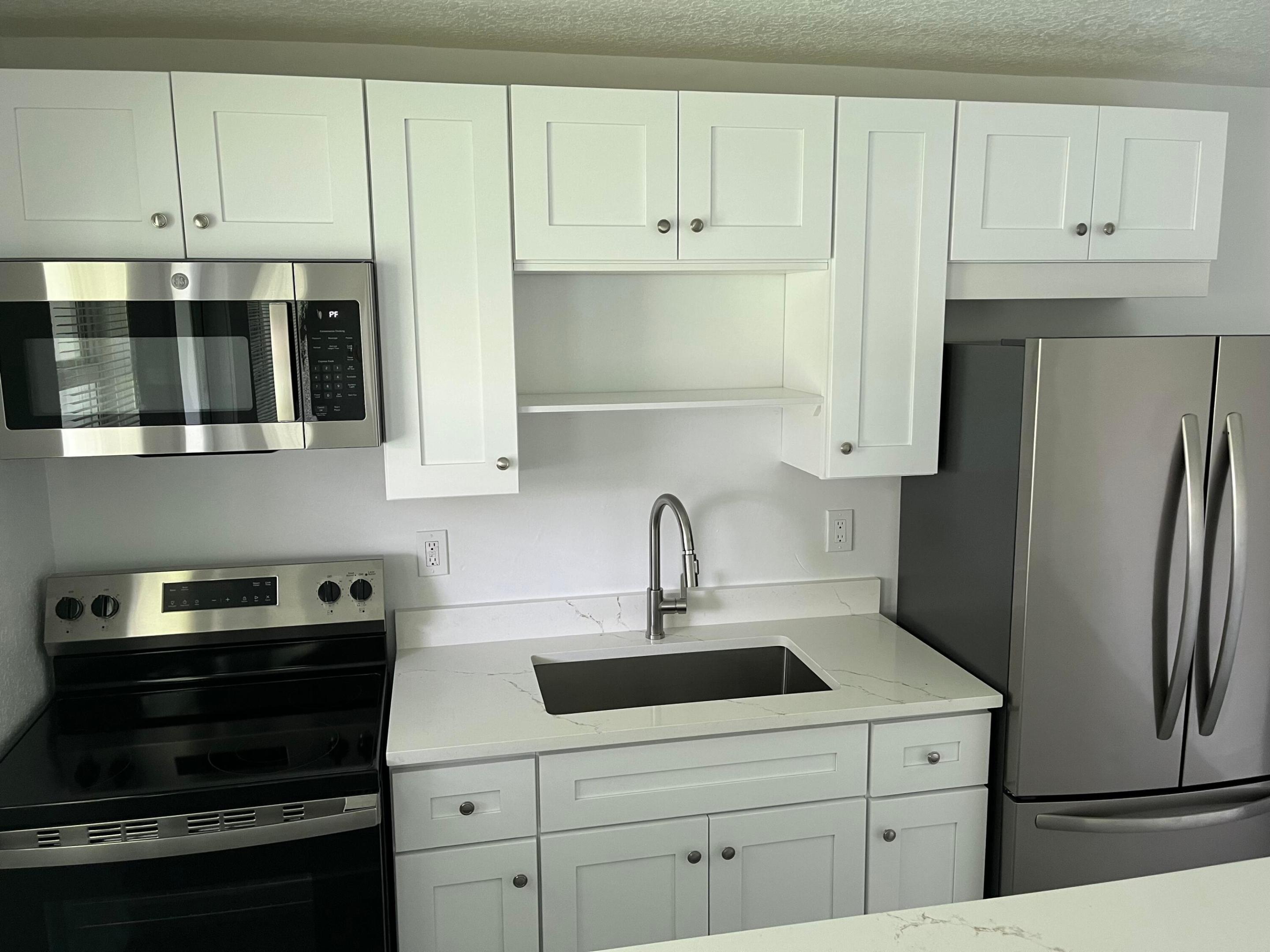 800 Atlanta Avenue 10