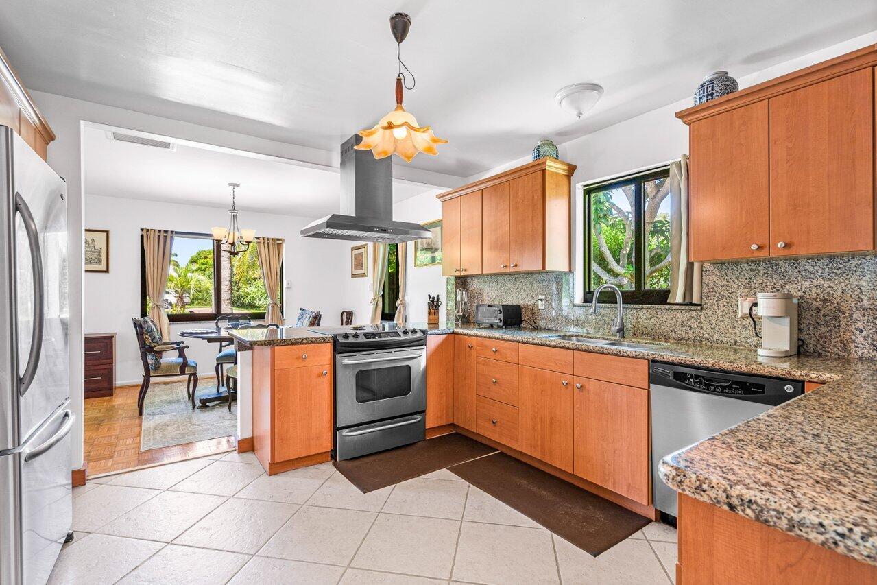 942 S Atlantic Drive