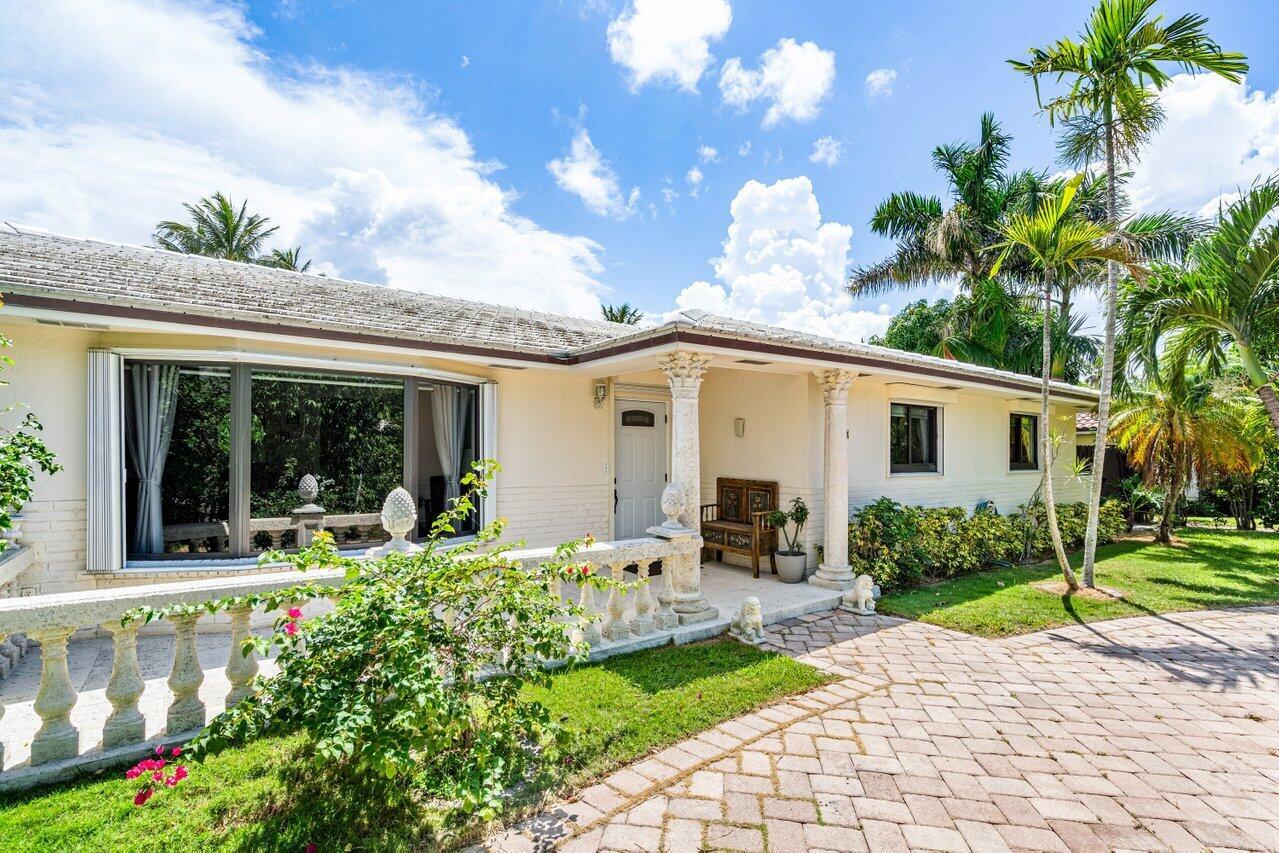 942 S Atlantic Drive