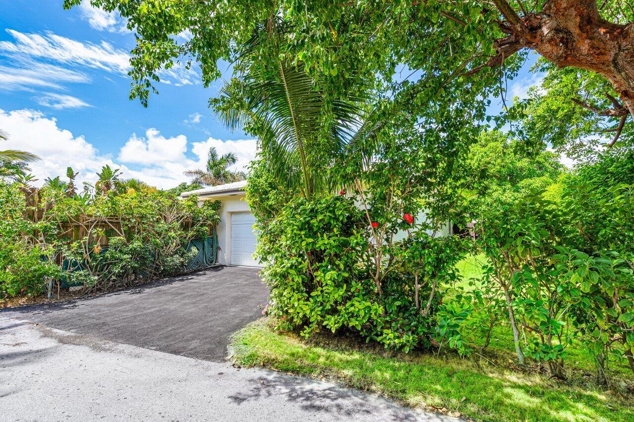 942 S Atlantic Drive