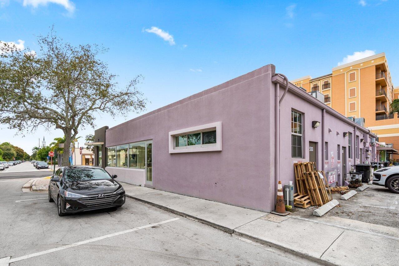 500 Lake Avenue
