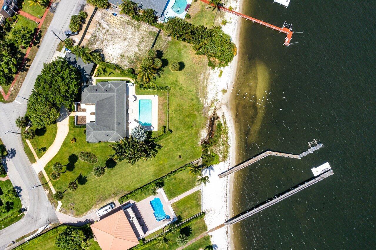 210 S Lake Drive