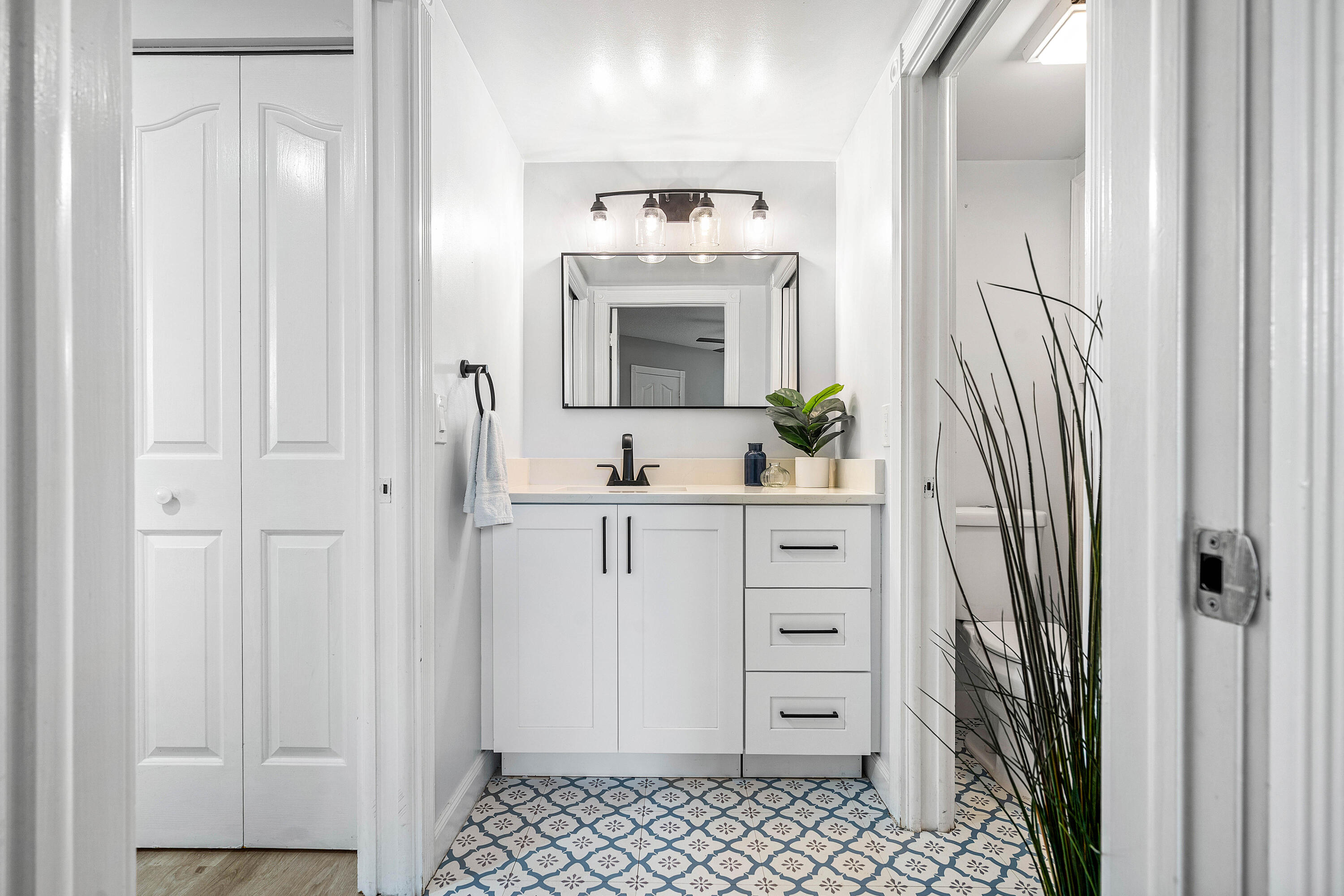 704 Bradford Court Court