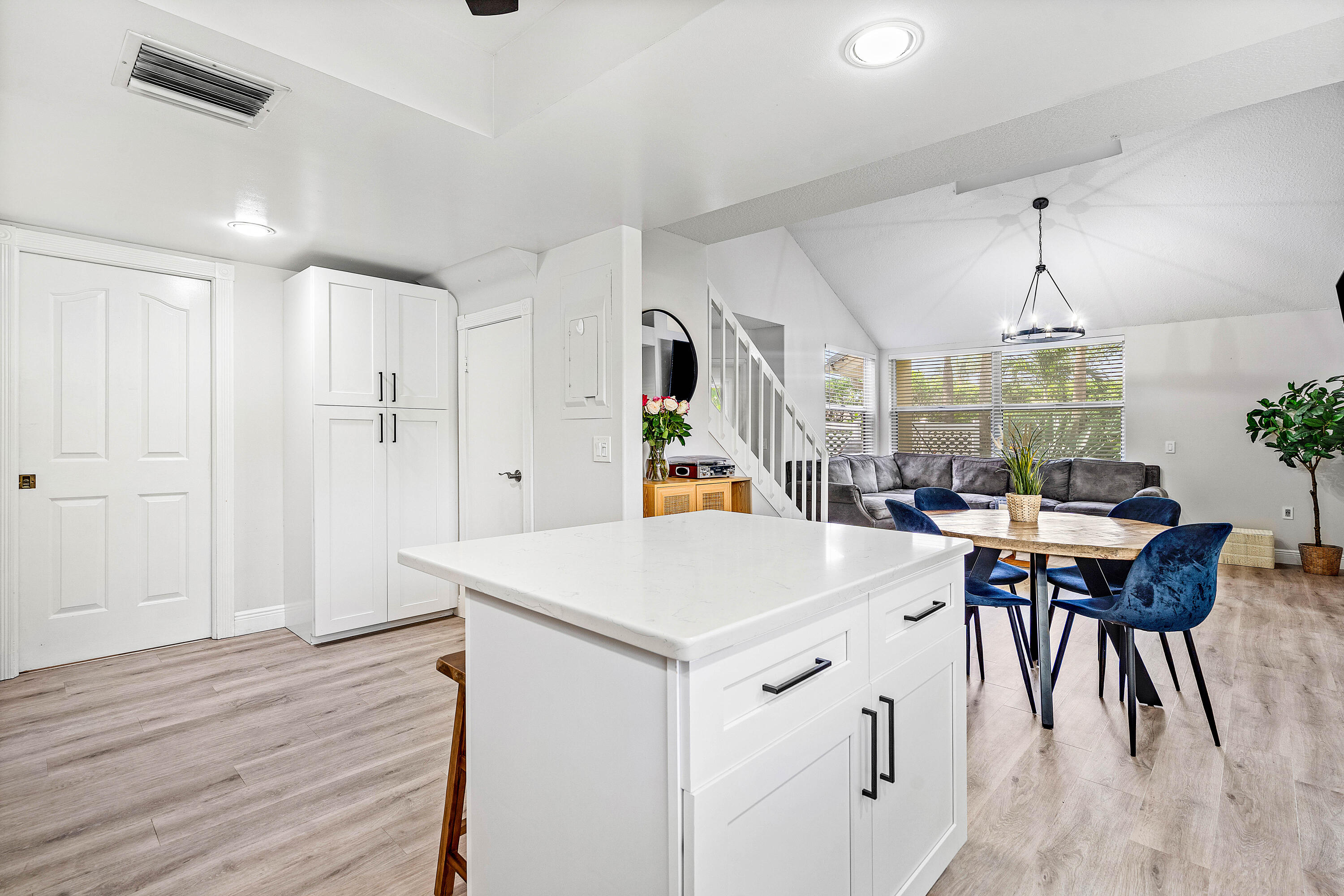 704 Bradford Court Court