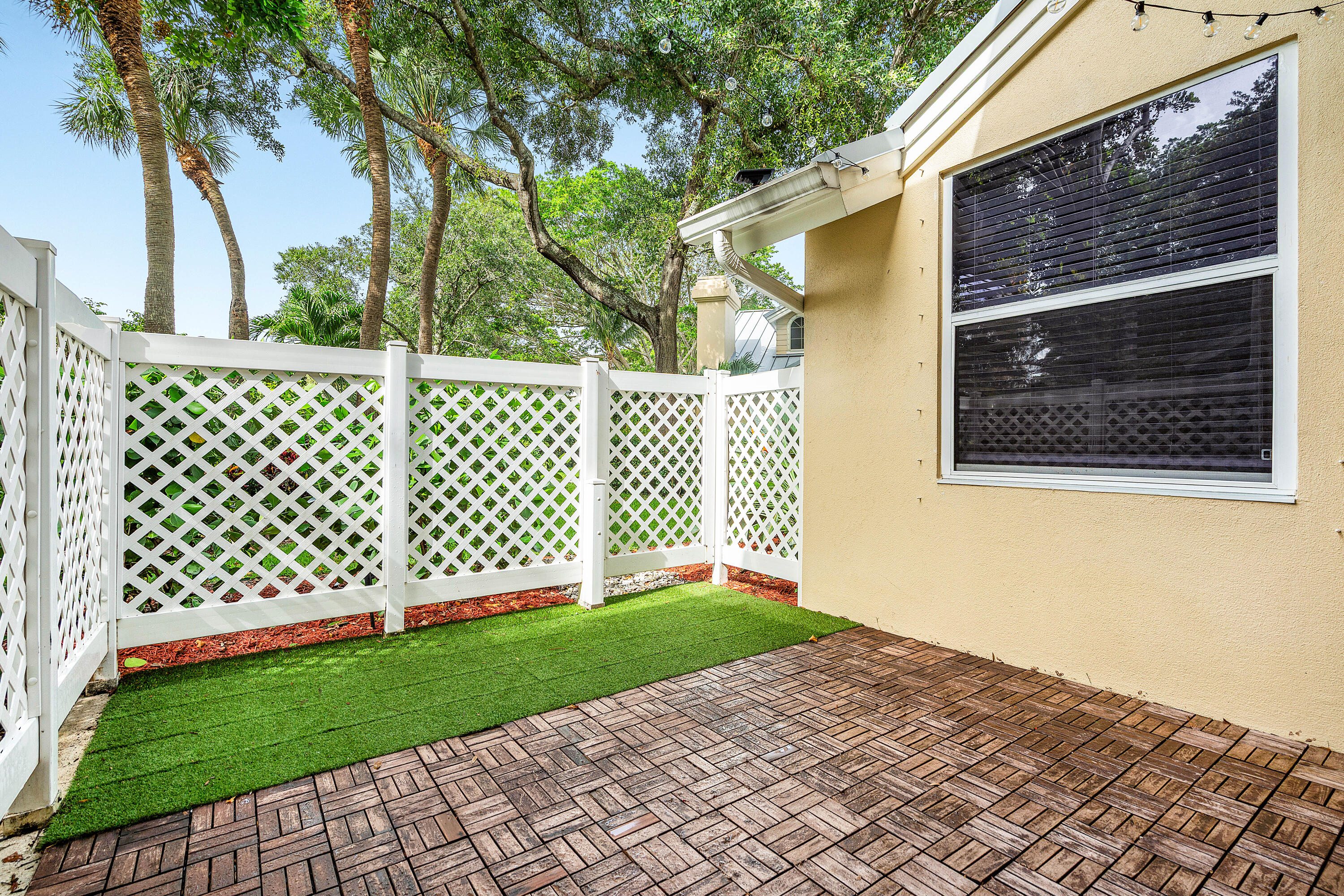 704 Bradford Court Court