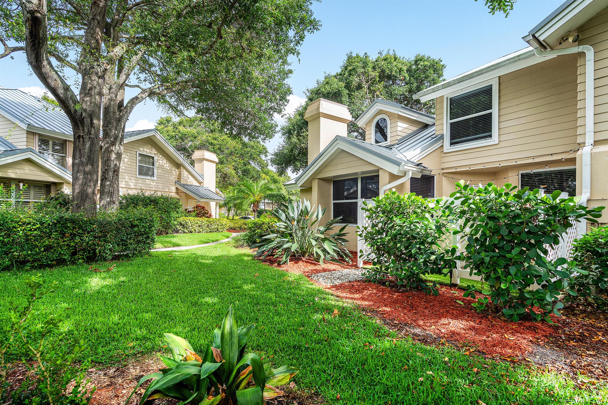 704 Bradford Court Court