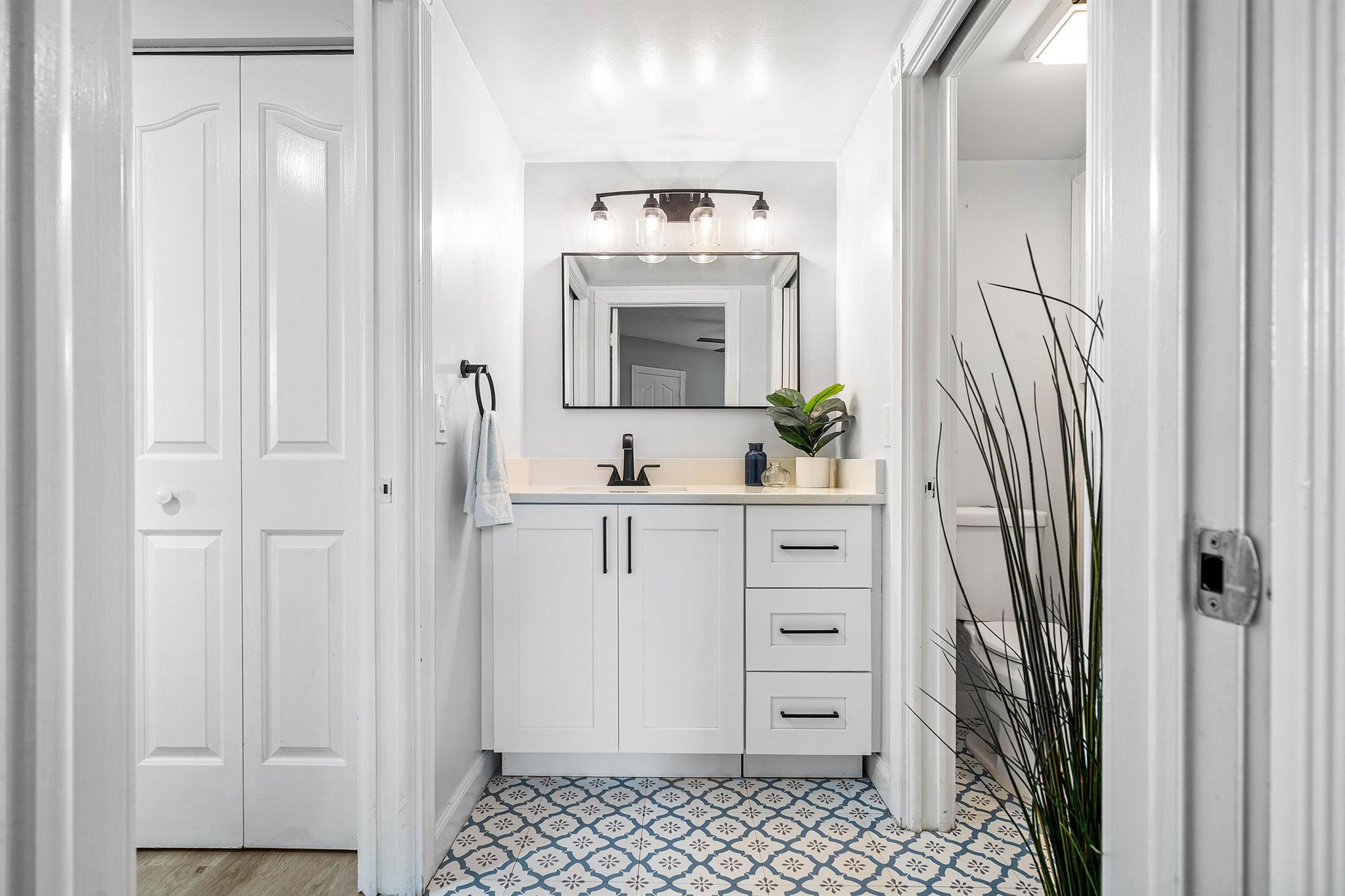 704 Bradford Court Court