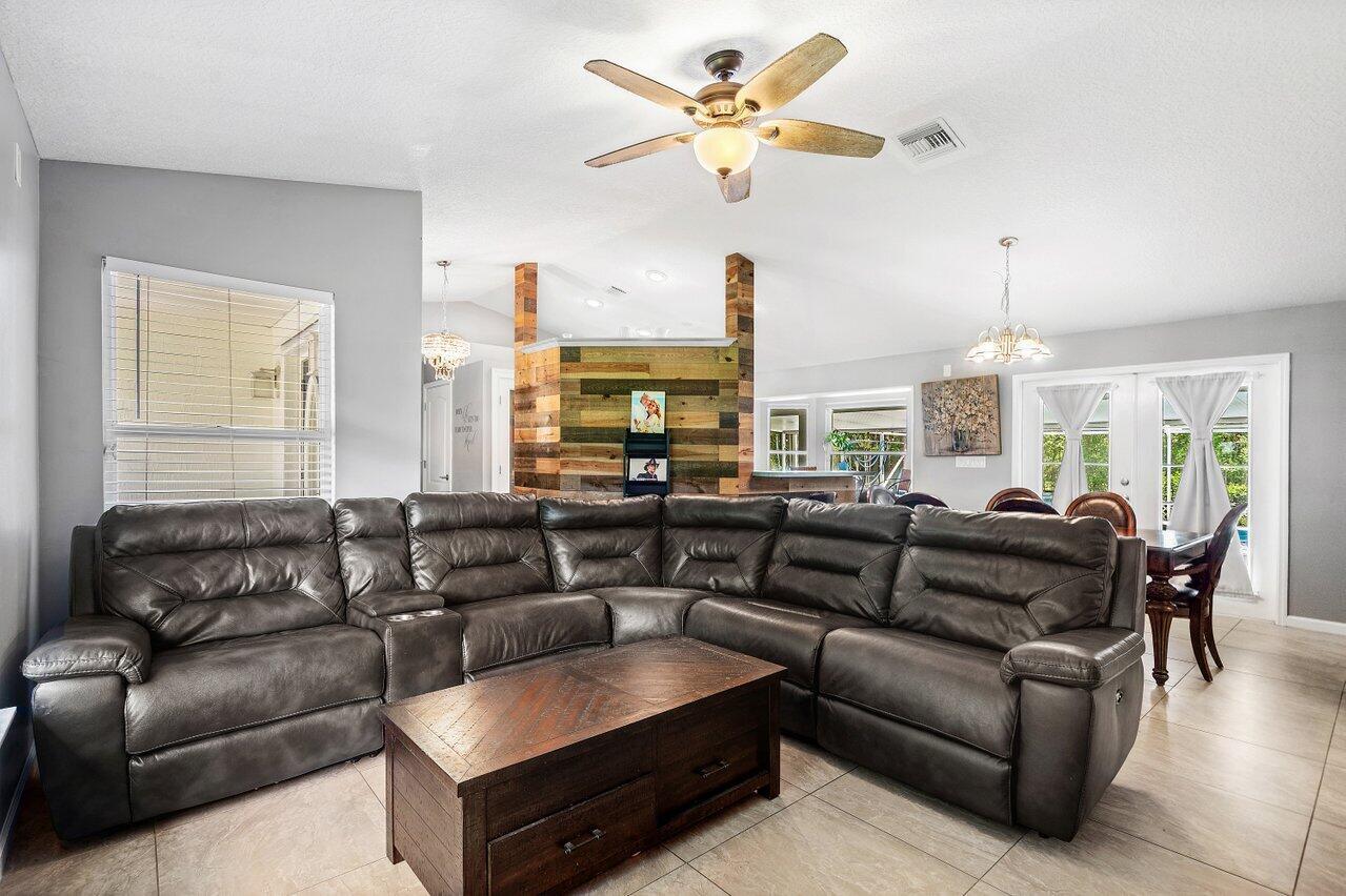 17900 50th Street N