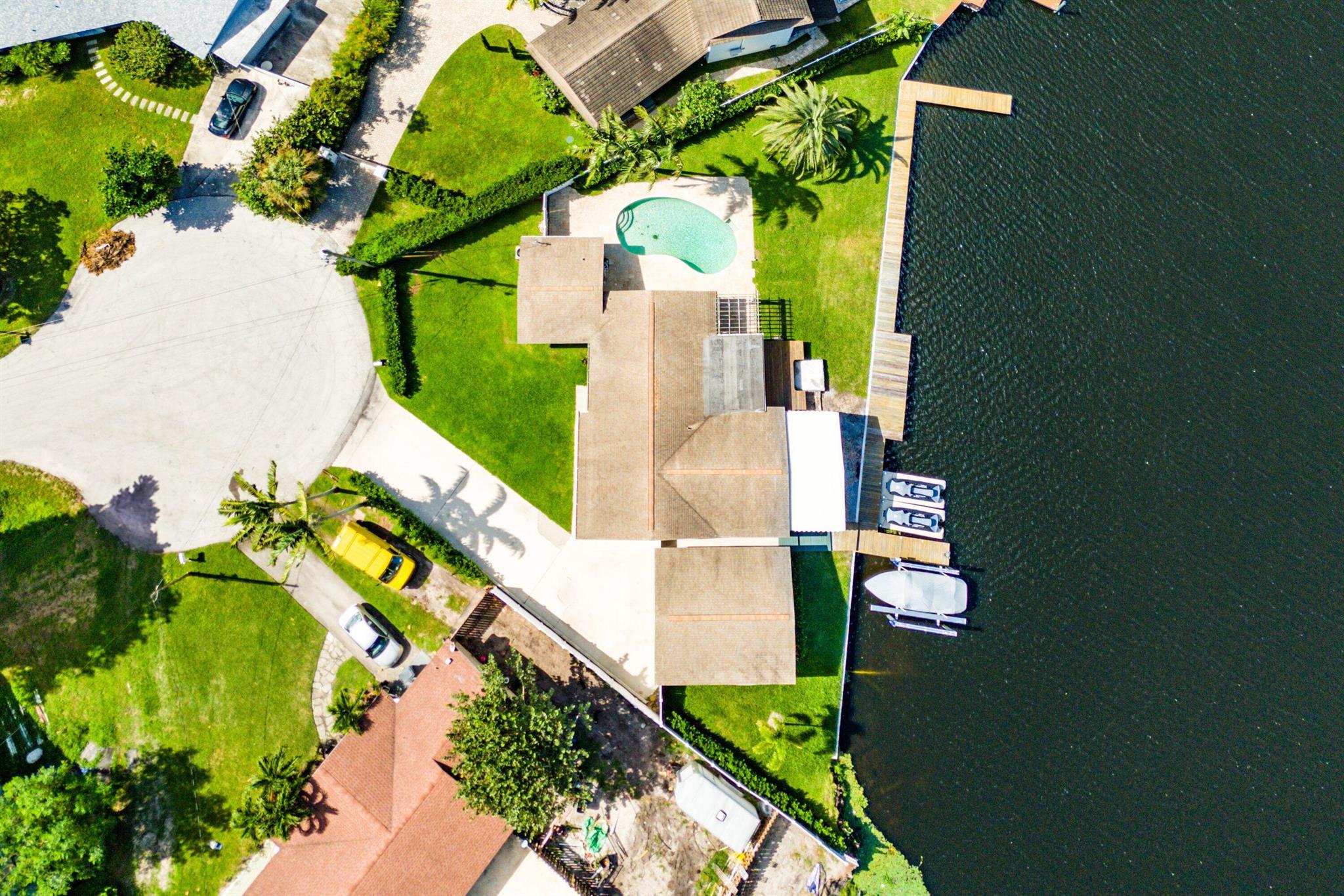 6788 Bayshore Drive