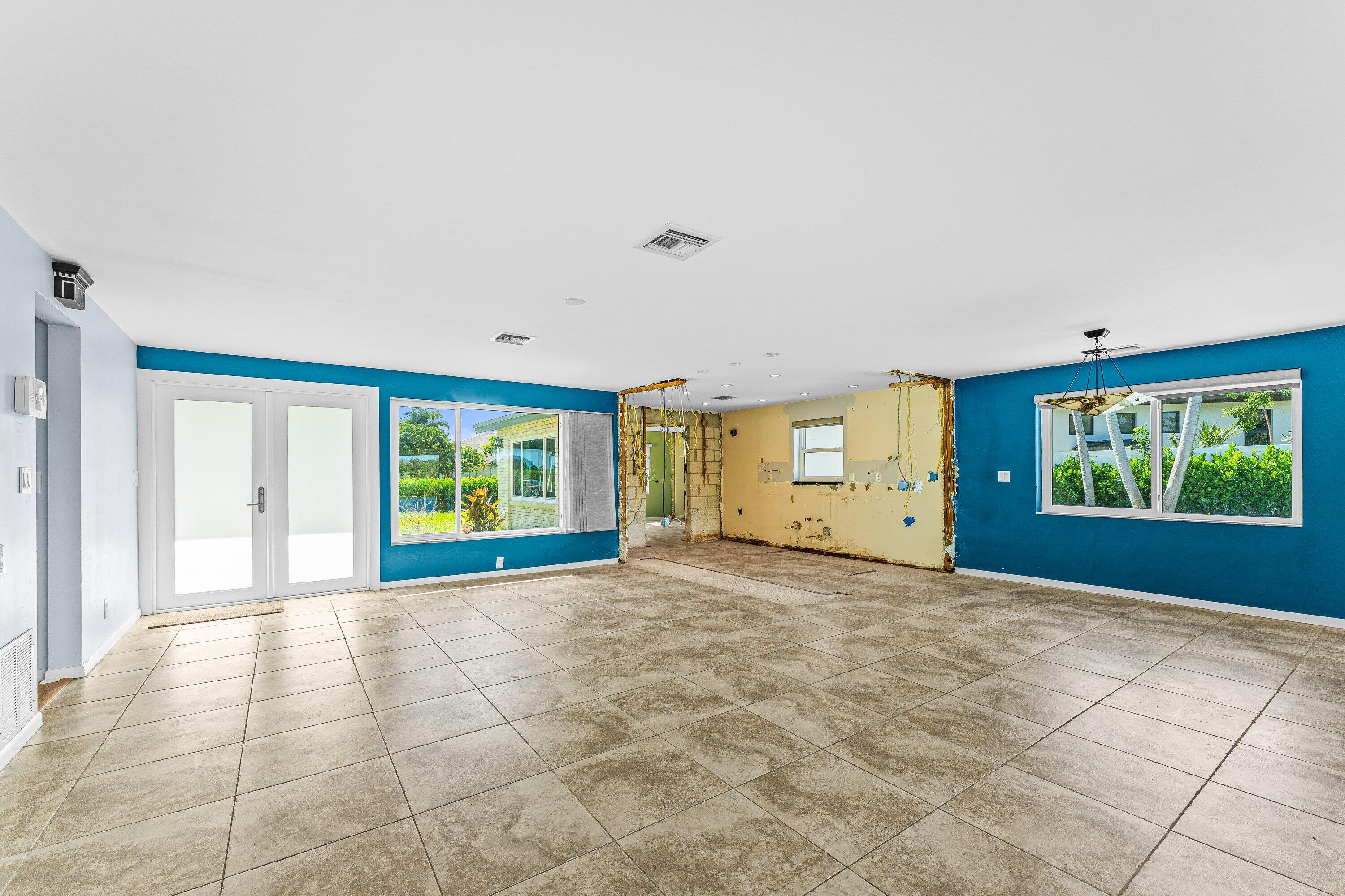 6788 Bayshore Drive