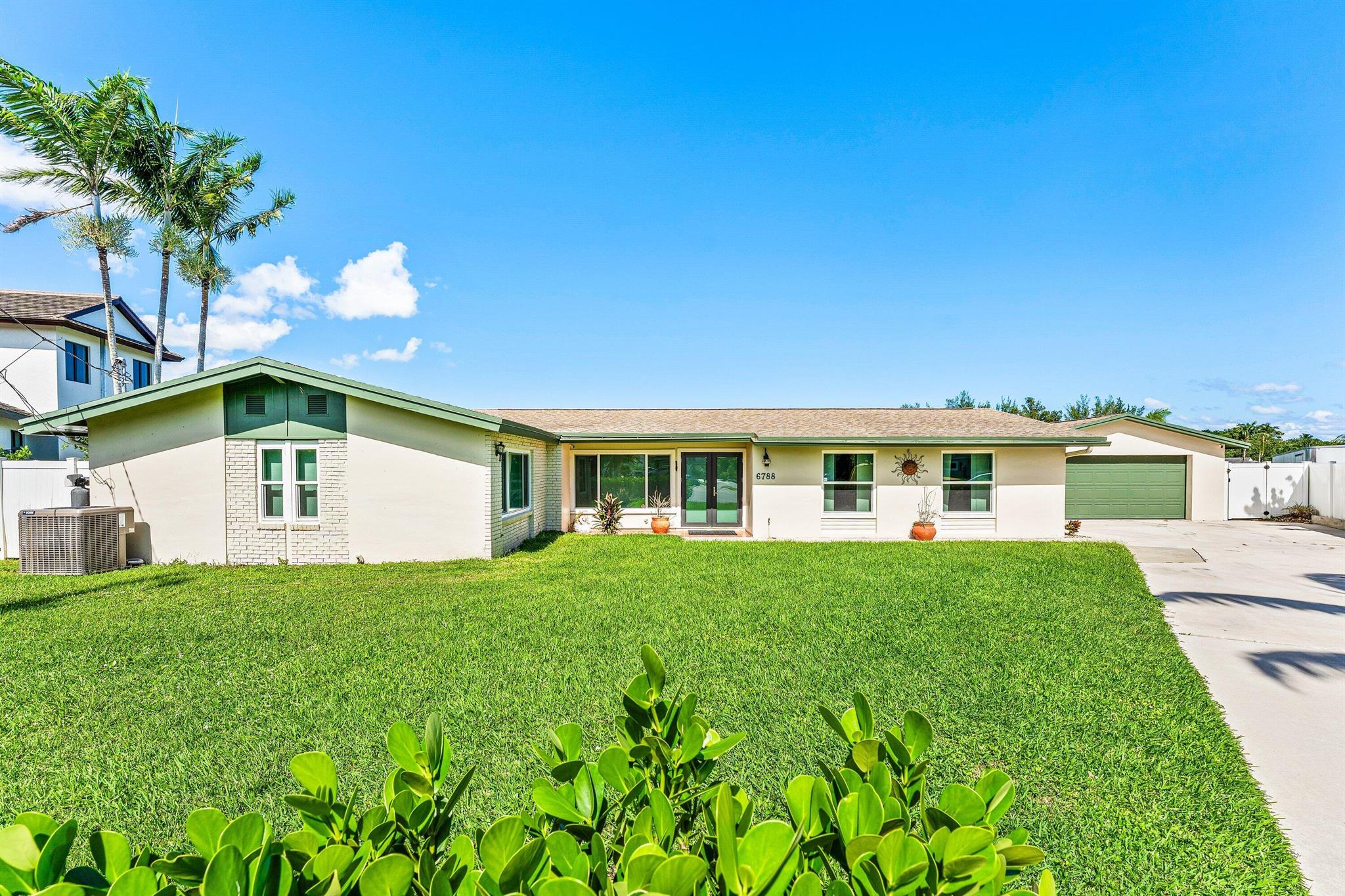 6788 Bayshore Drive