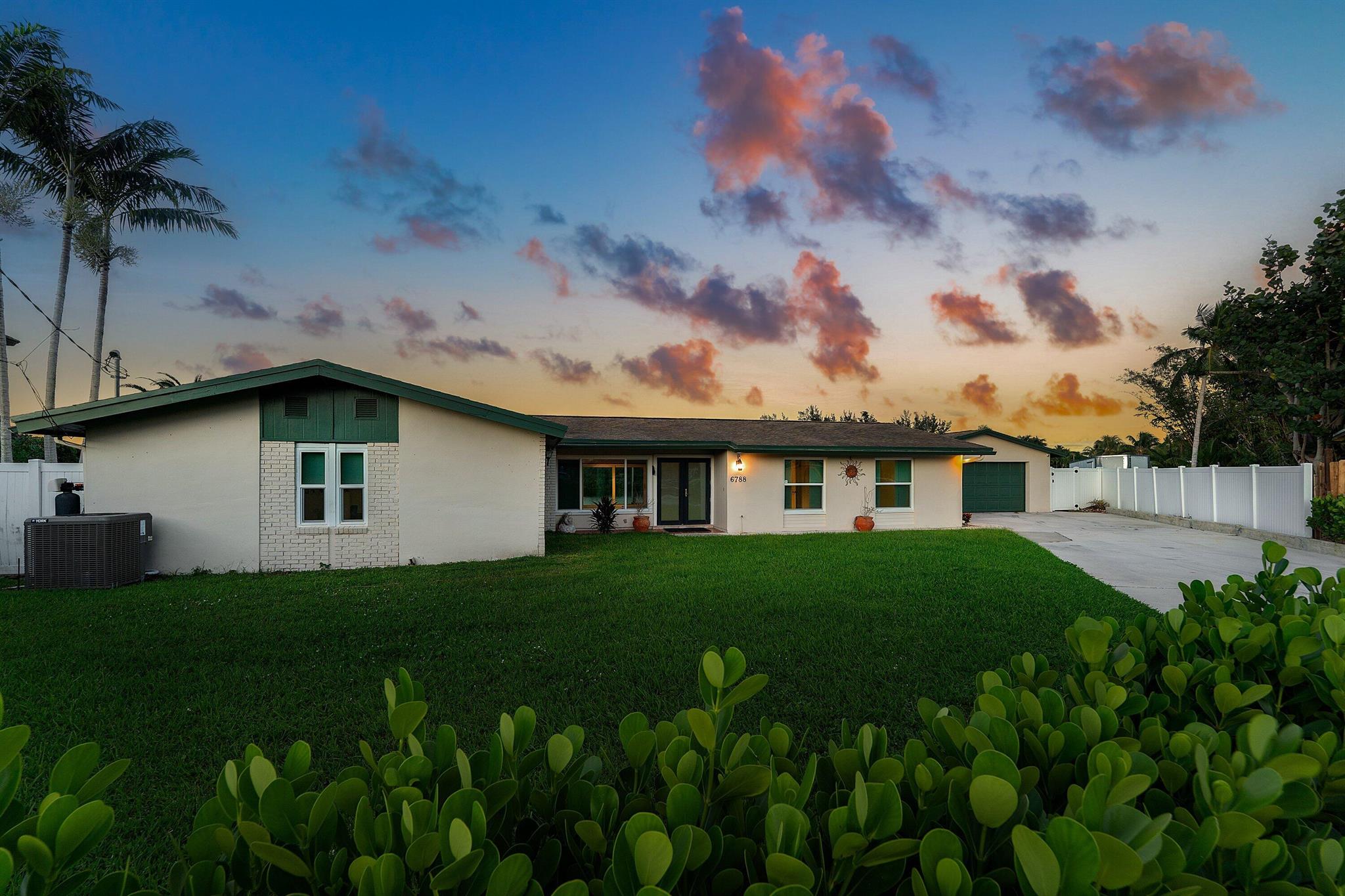 6788 Bayshore Drive