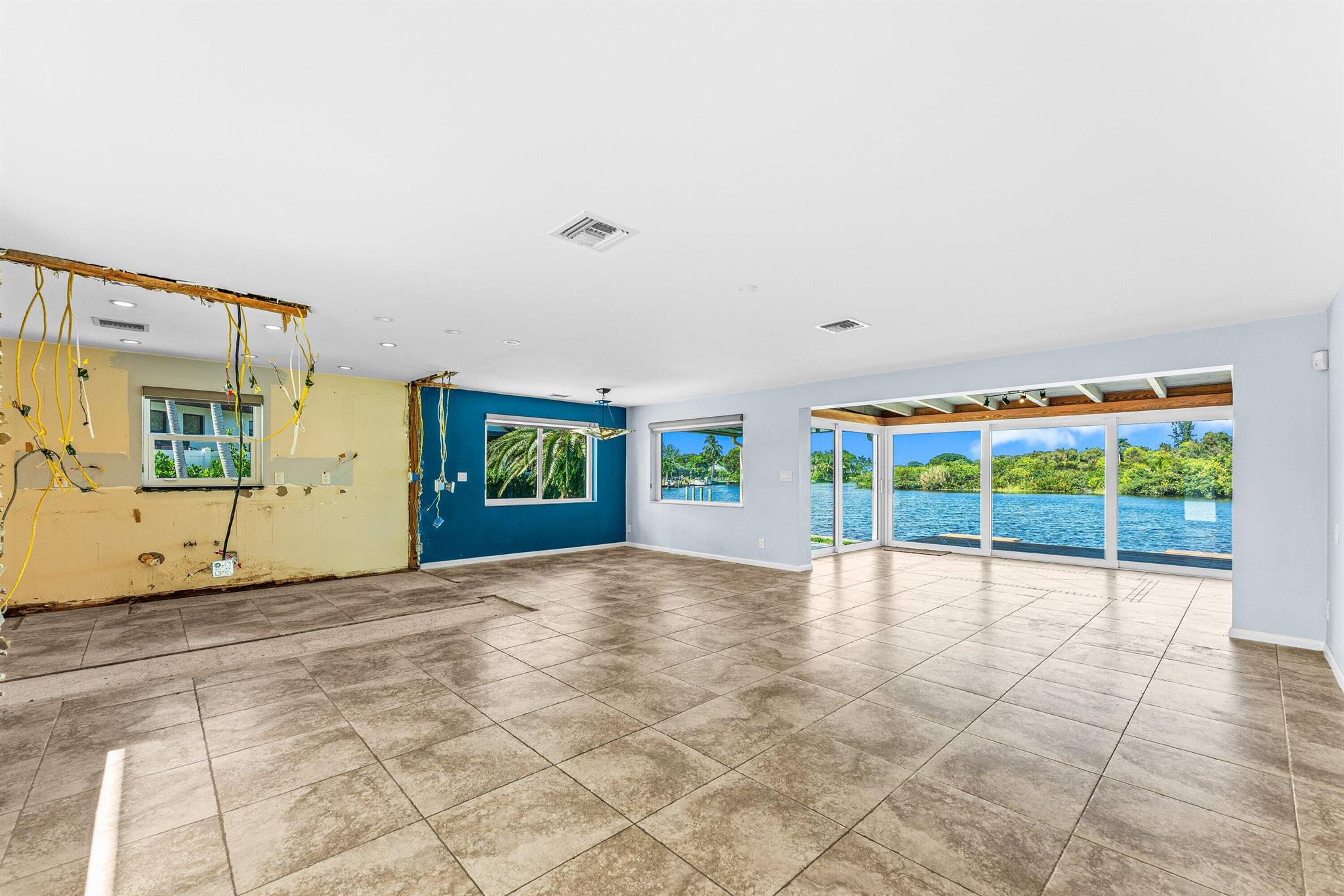 6788 Bayshore Drive