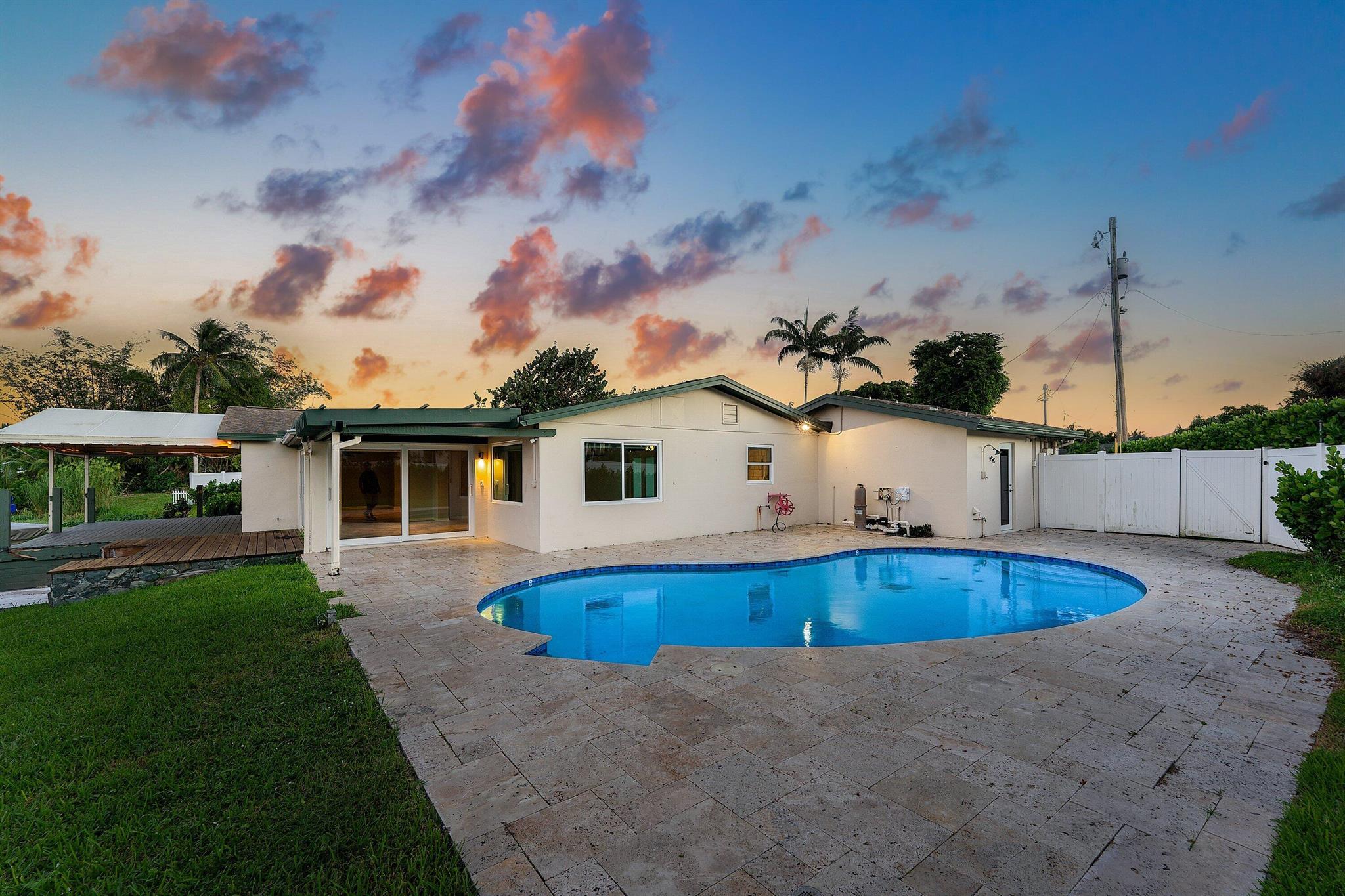 6788 Bayshore Drive