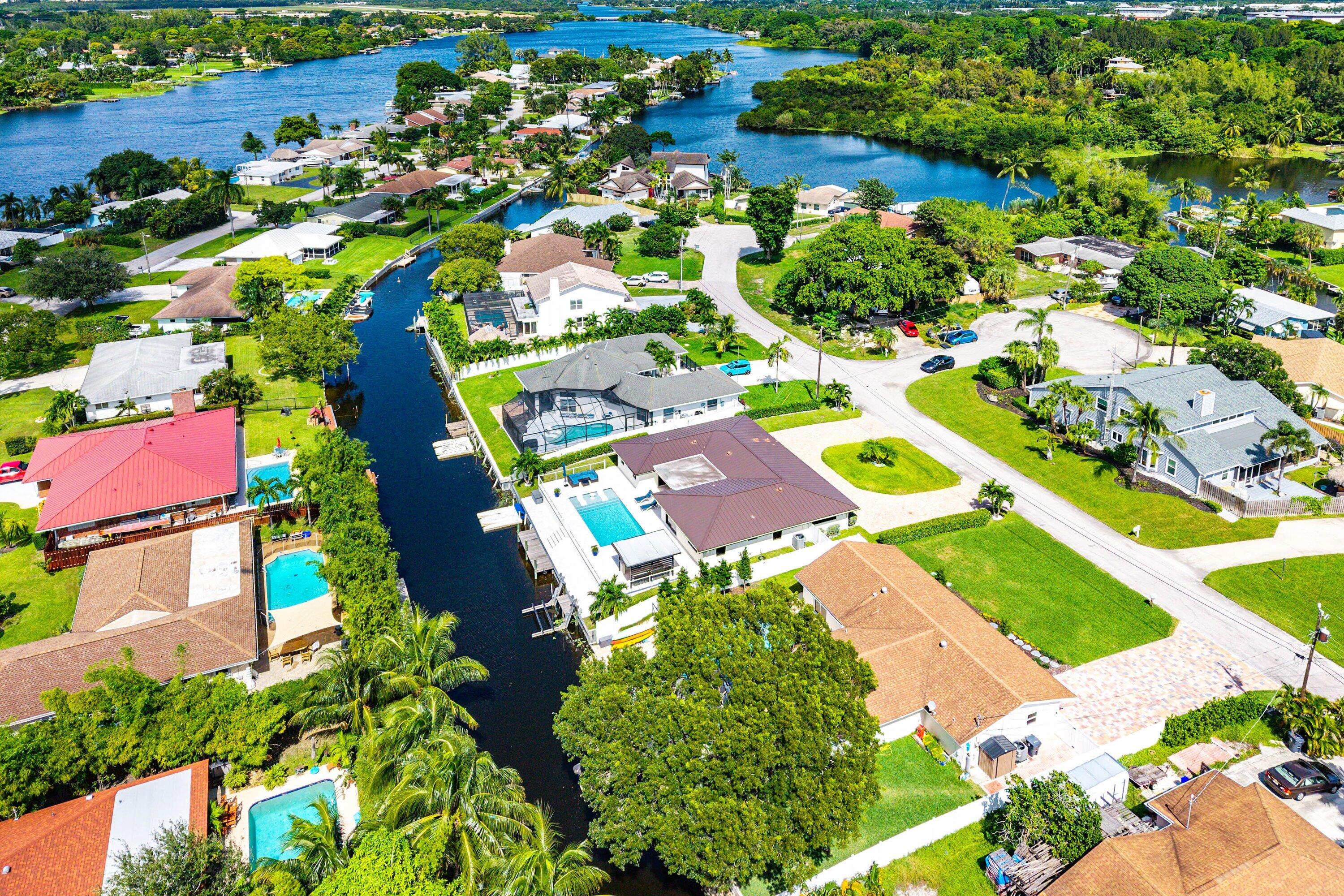 6853 Bayshore Drive