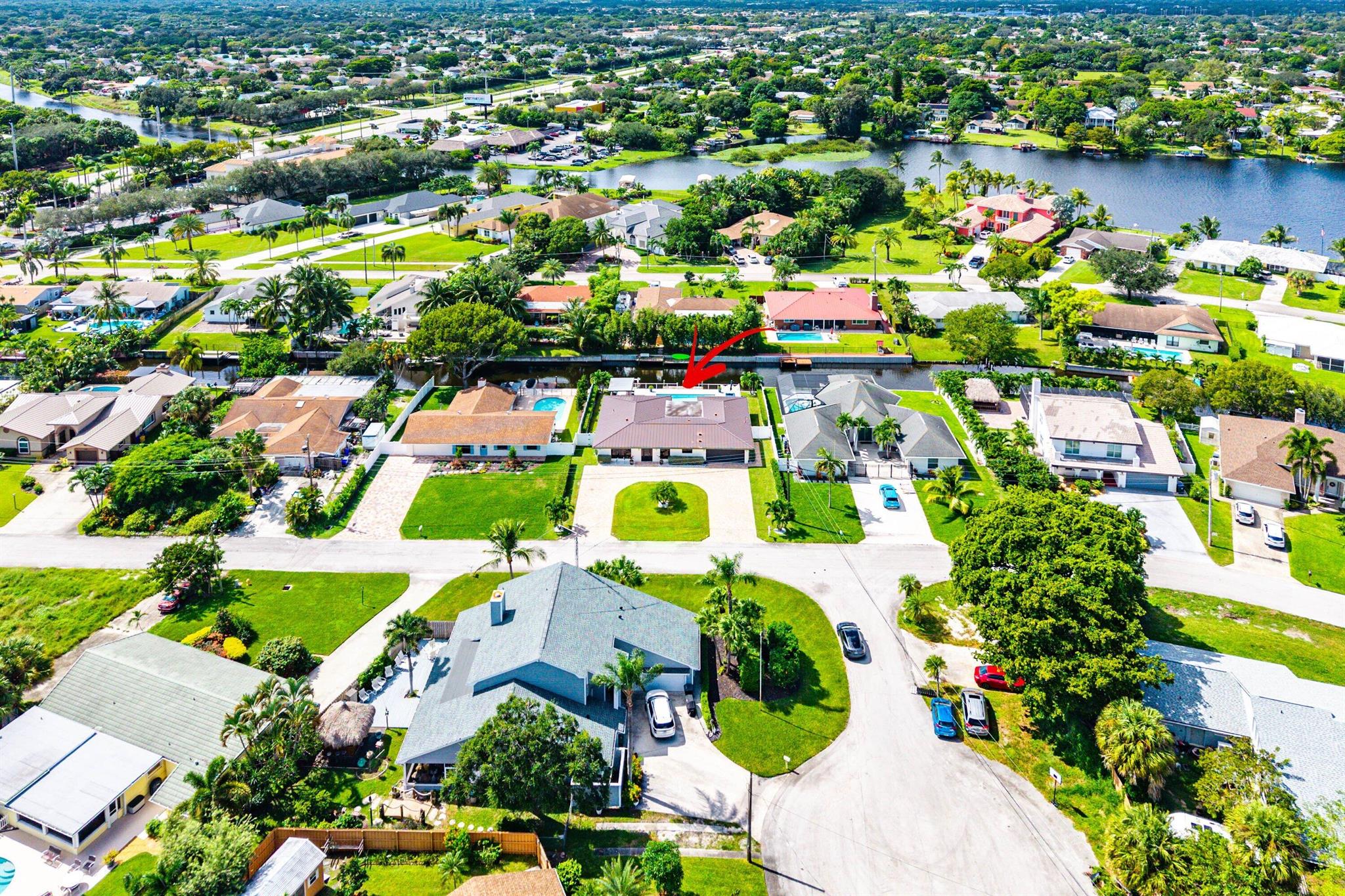6853 Bayshore Drive