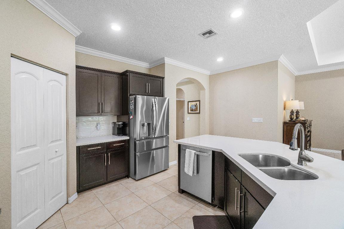 7106 Prudencia Drive