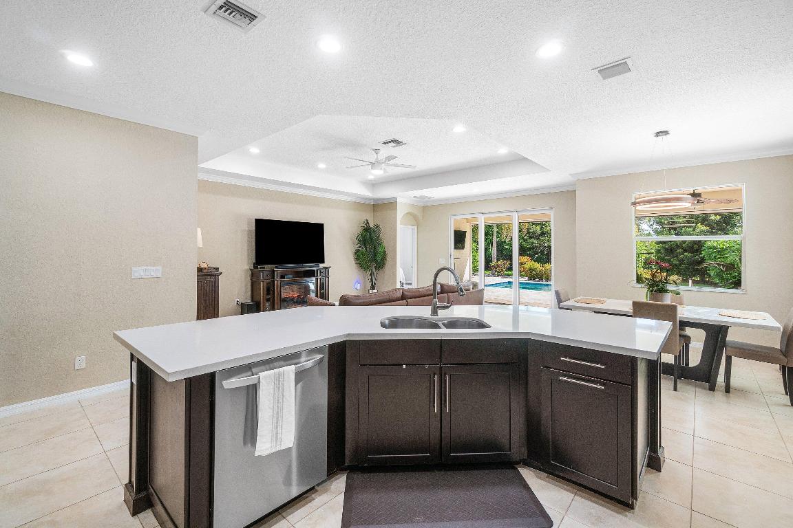 7106 Prudencia Drive