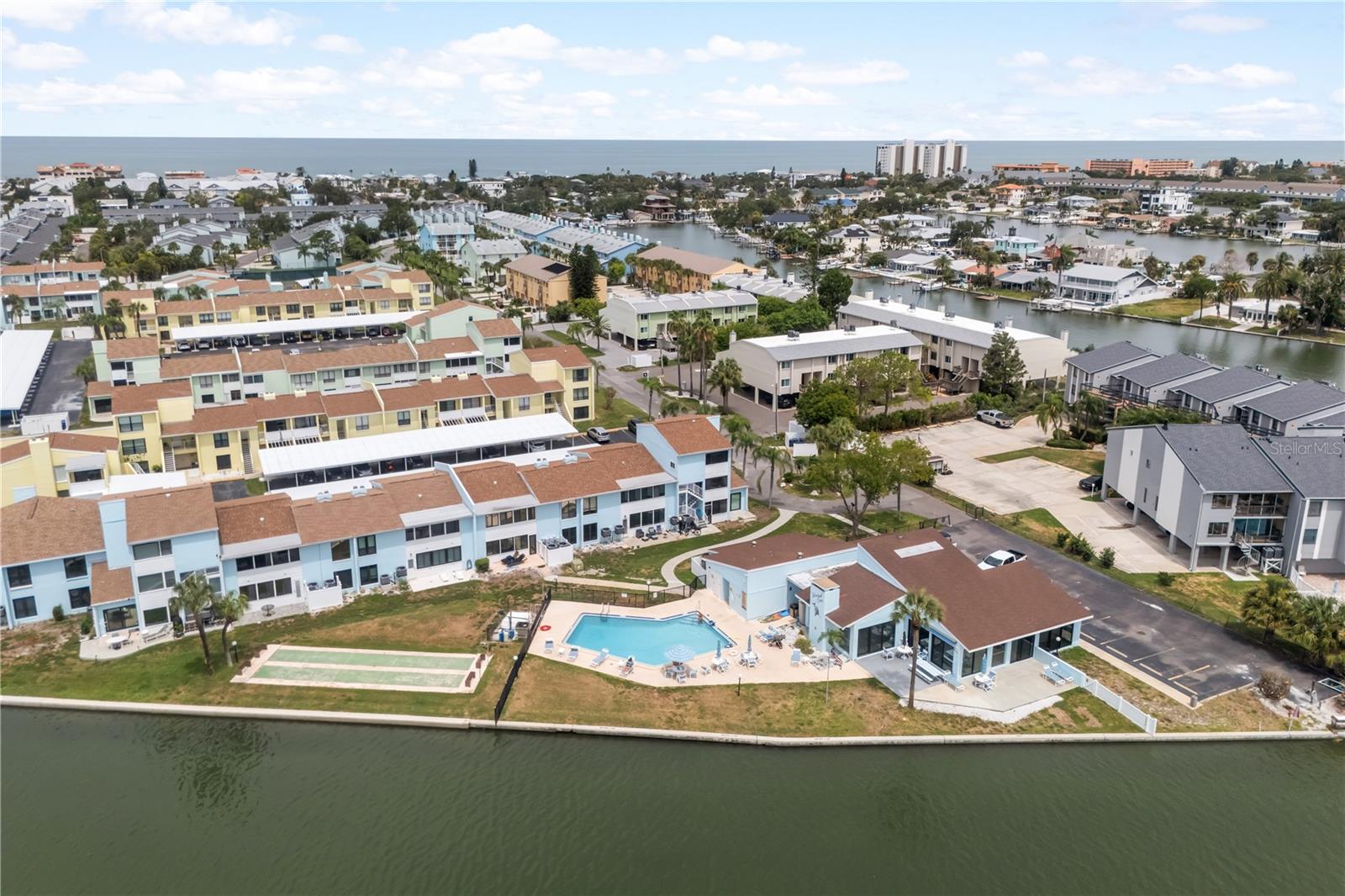 1 WINDRUSH BLVD #63
