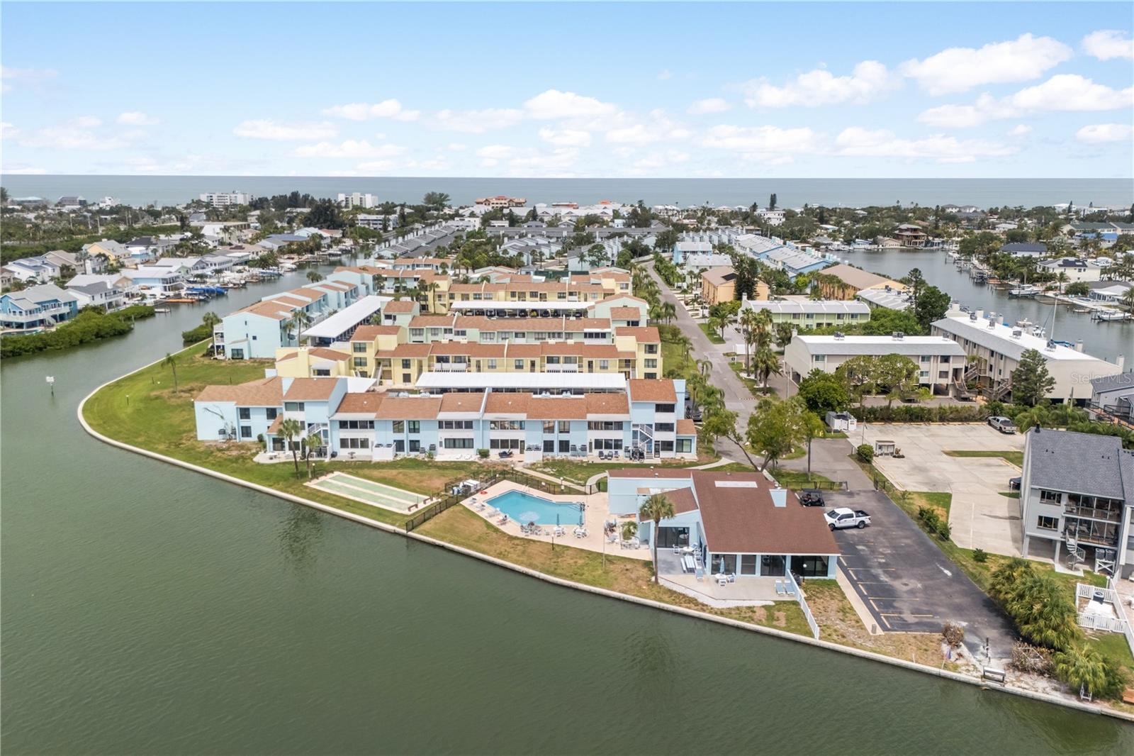 1 WINDRUSH BLVD #63