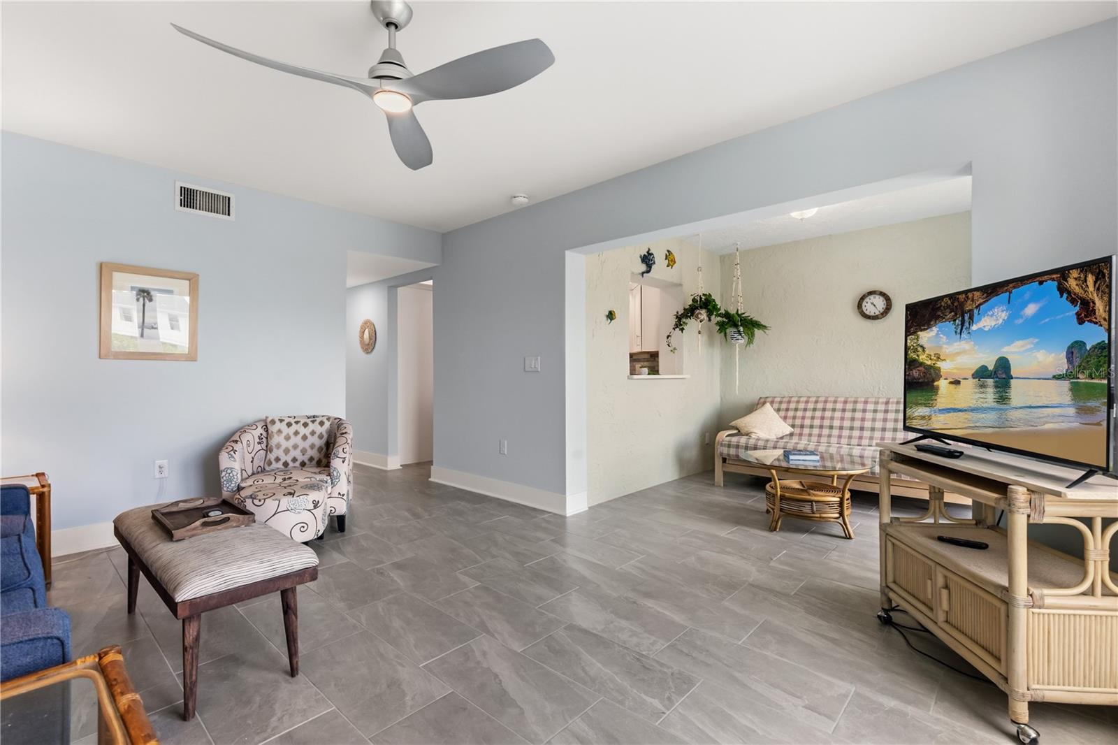 1 WINDRUSH BLVD #63