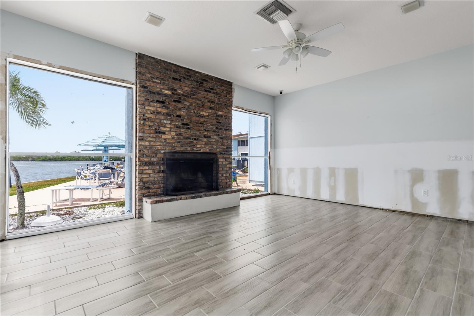 1 WINDRUSH BLVD #63