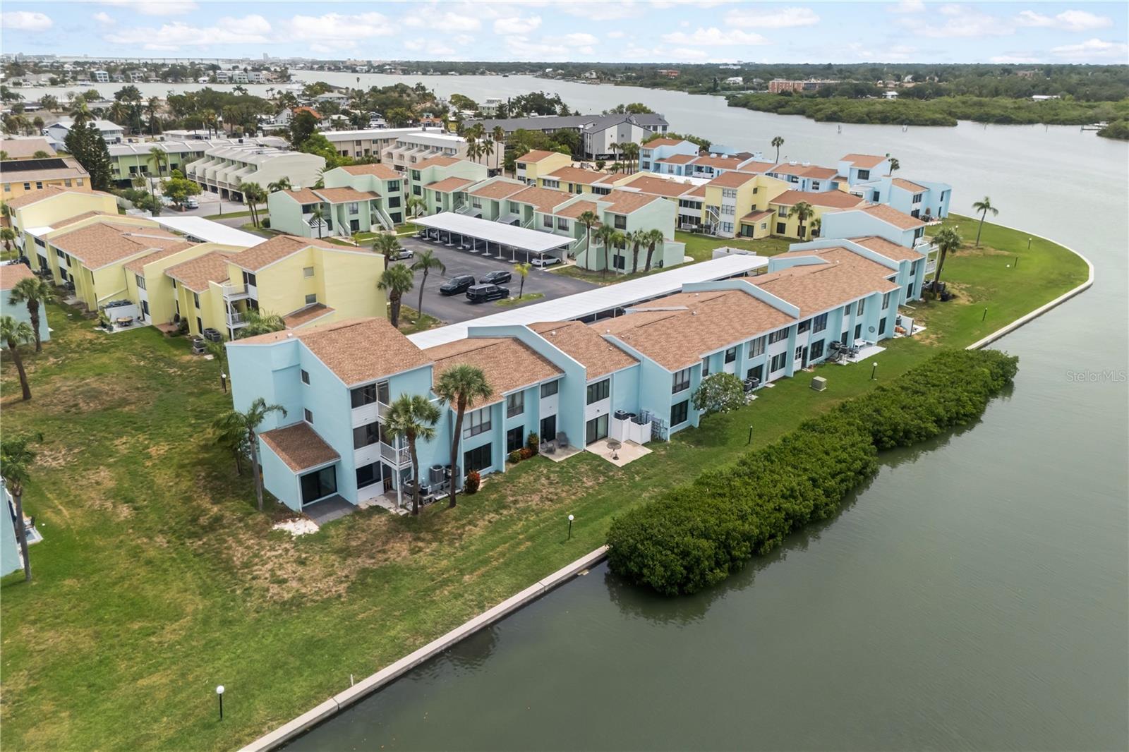 1 WINDRUSH BLVD #63