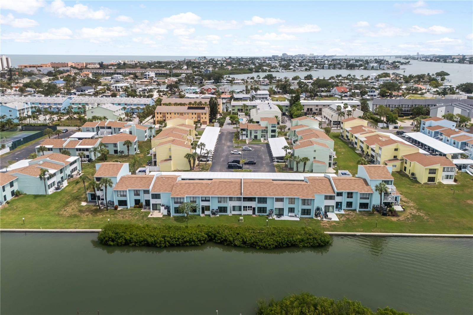 1 WINDRUSH BLVD #63