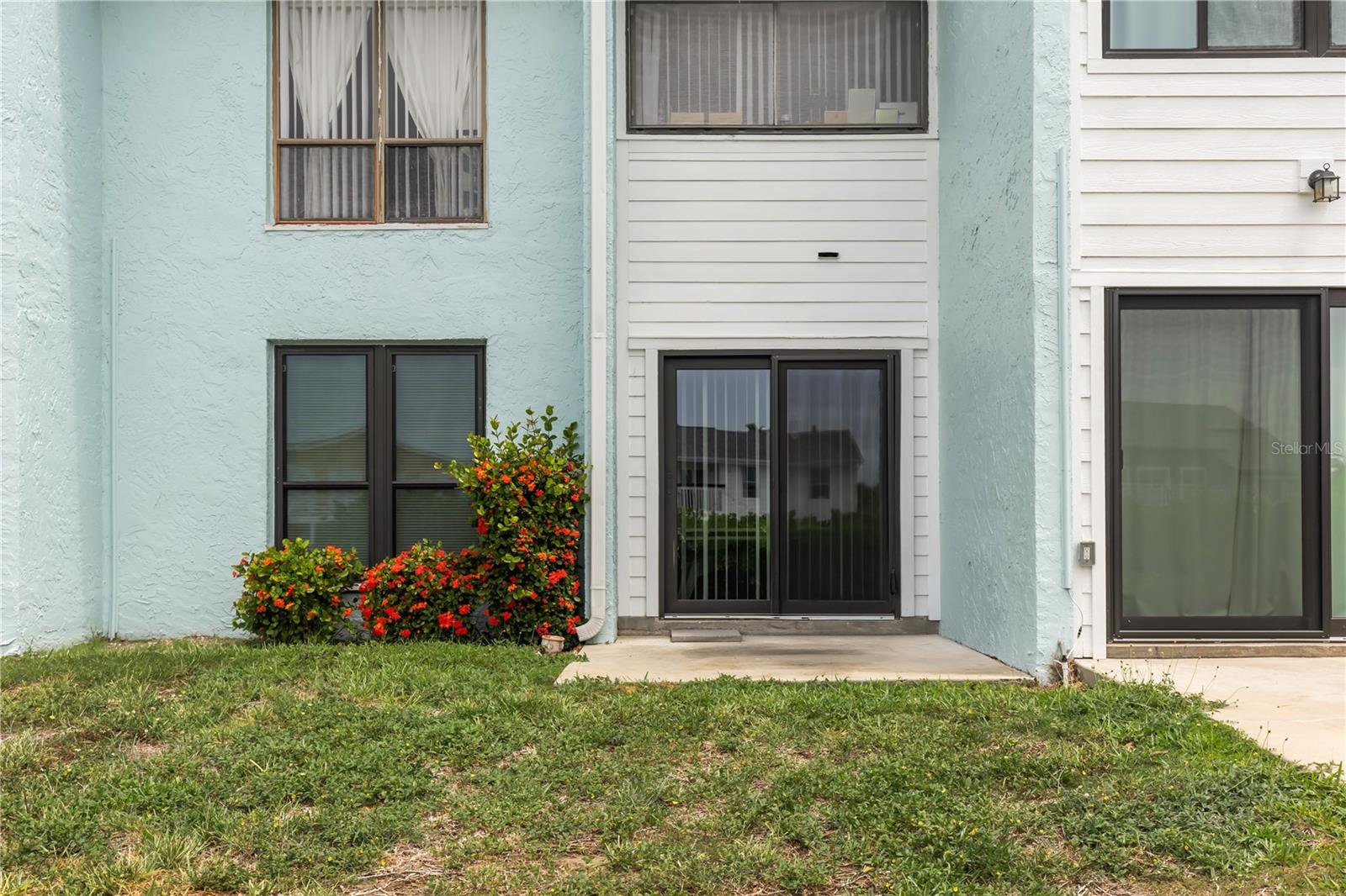 1 WINDRUSH BLVD #63