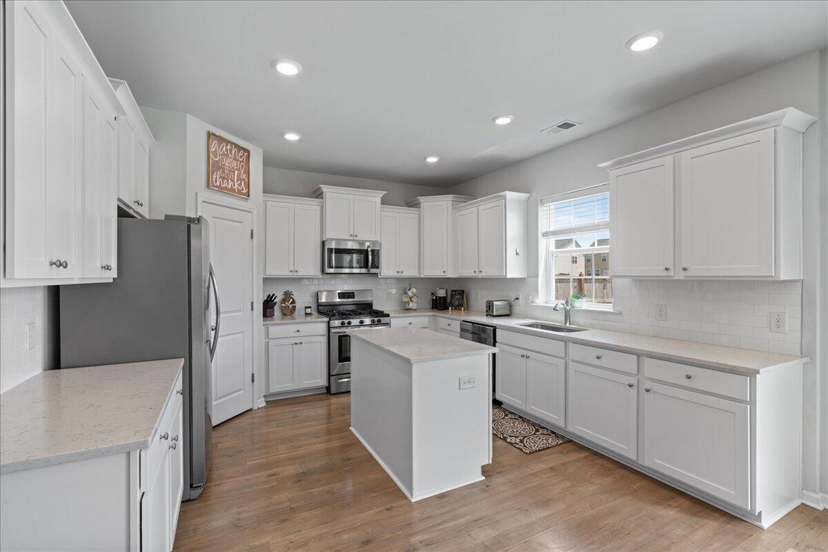 103 Stagecoach Avenue