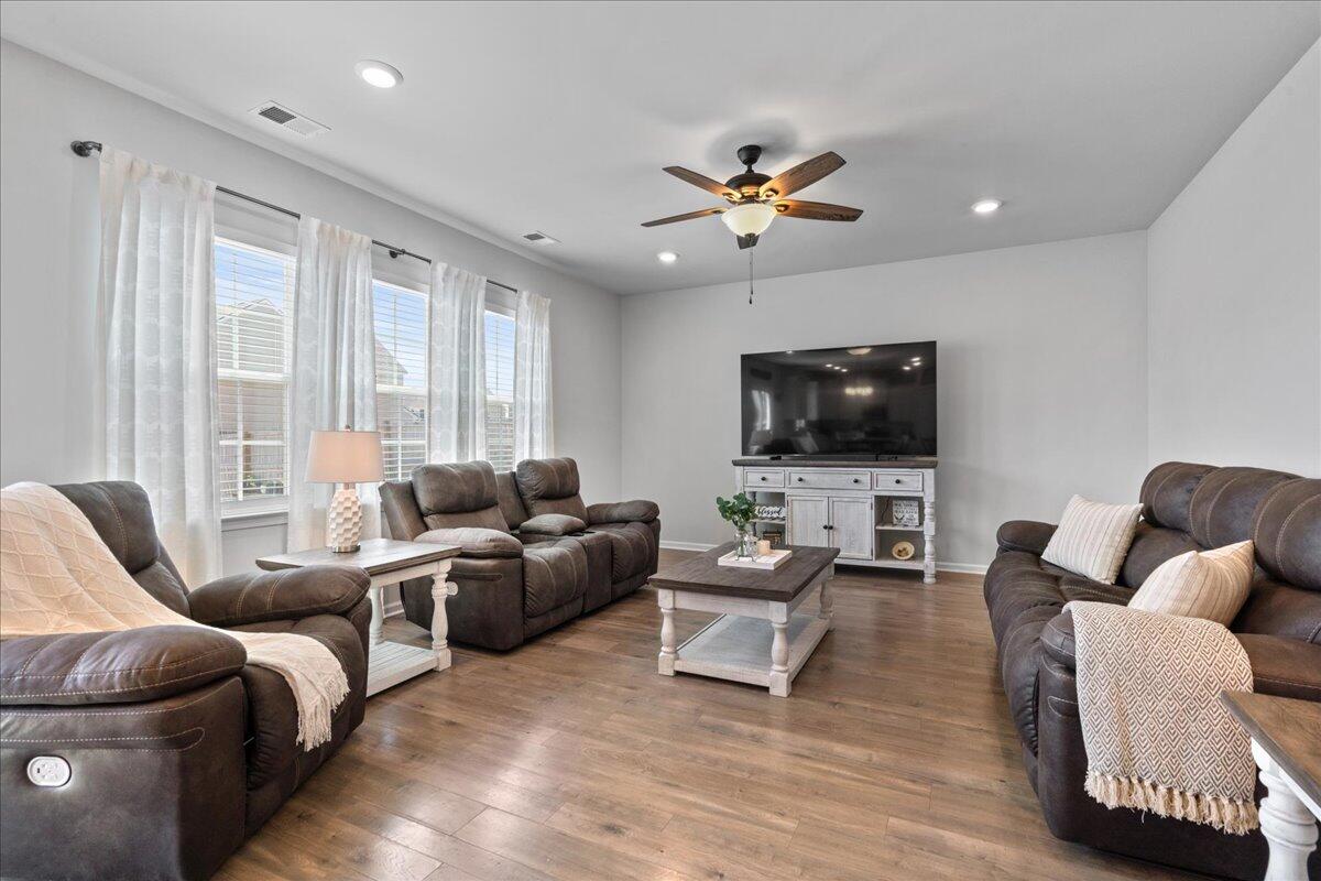 103 Stagecoach Avenue