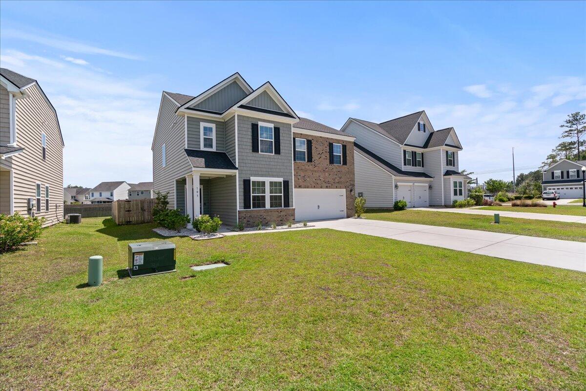 103 Stagecoach Avenue