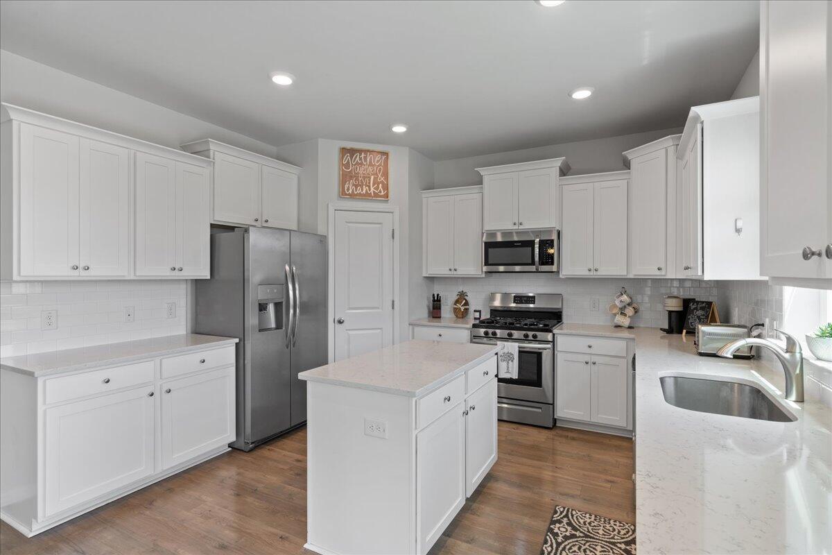 103 Stagecoach Avenue