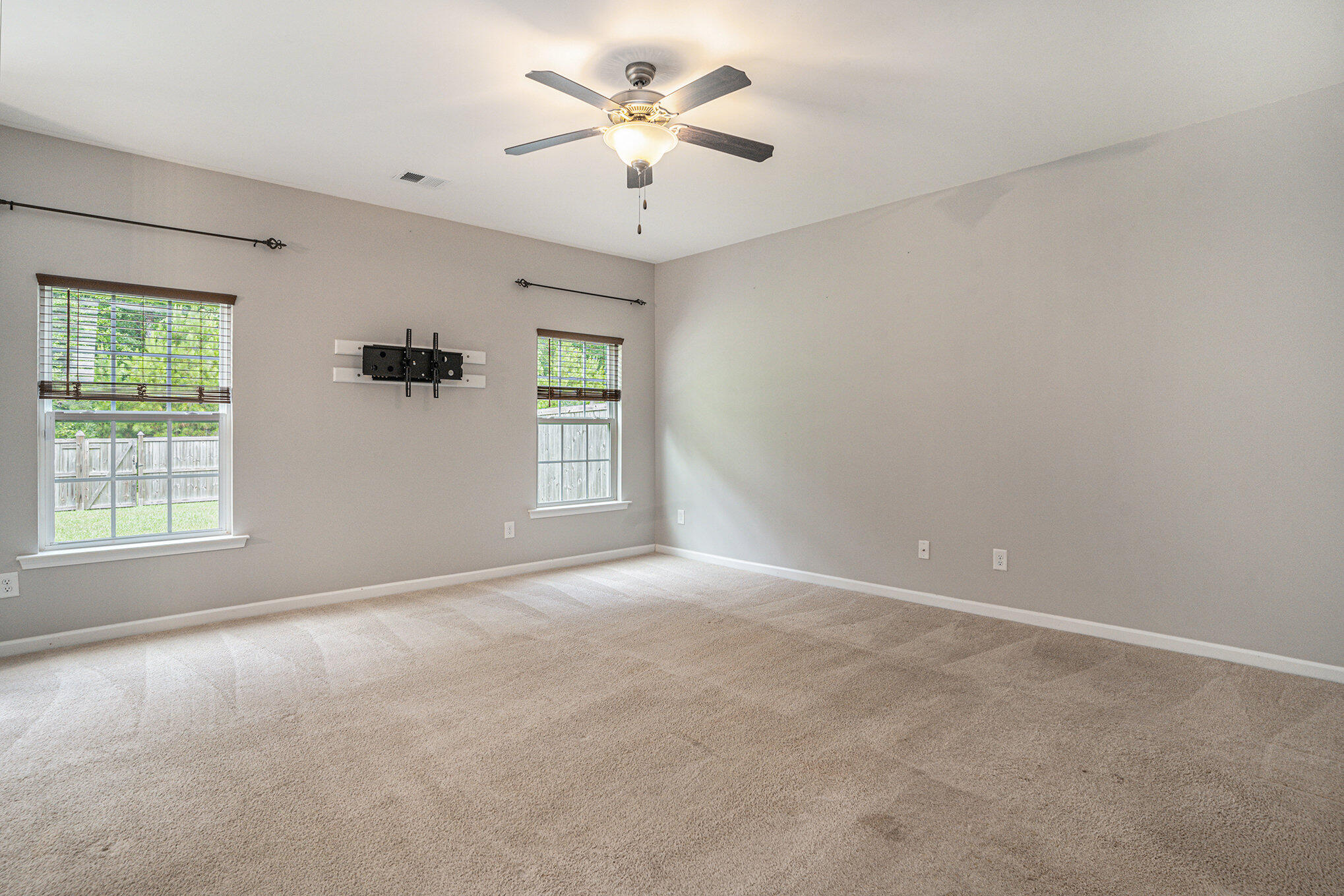 5052 White Cedar Road