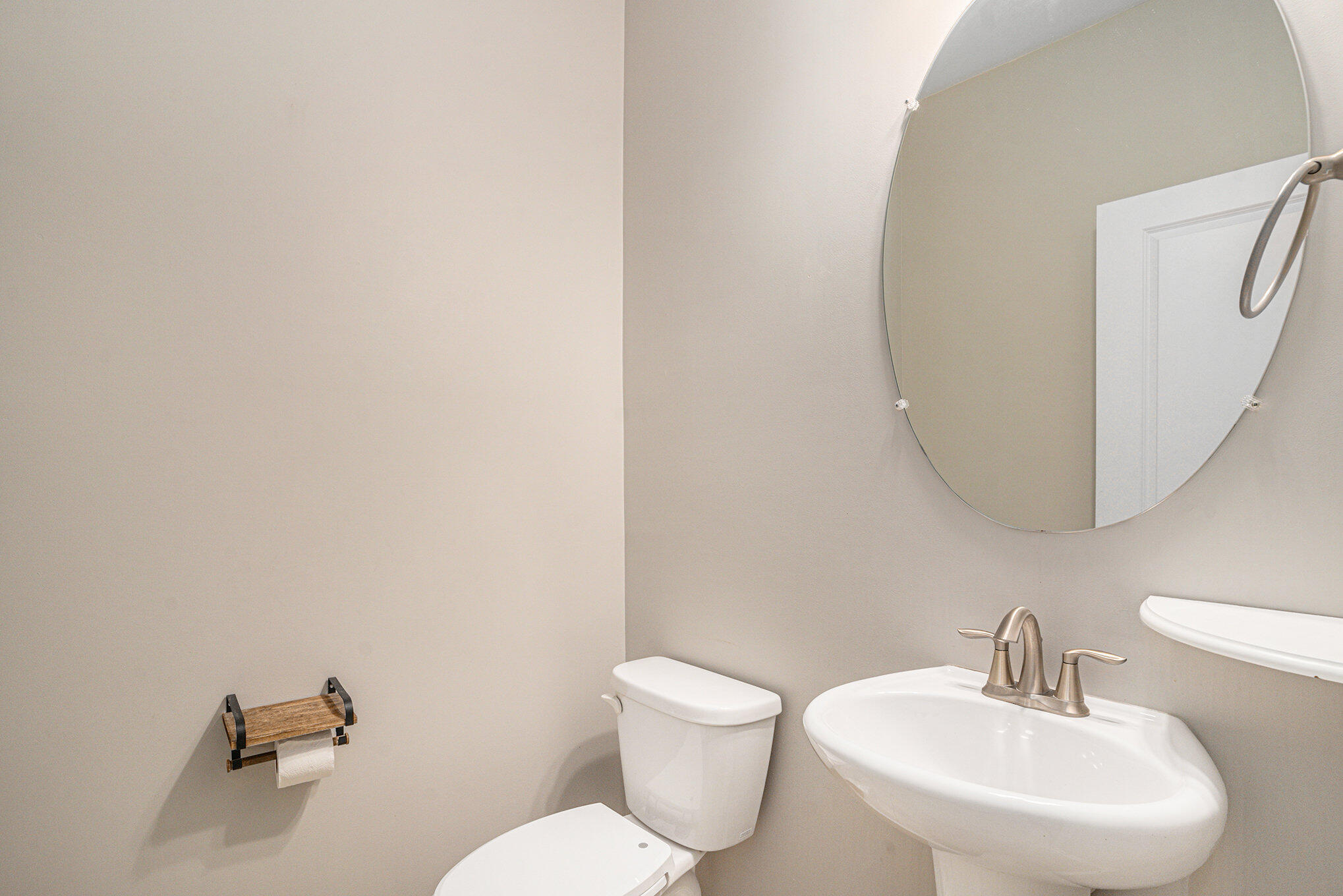 5052 White Cedar Road