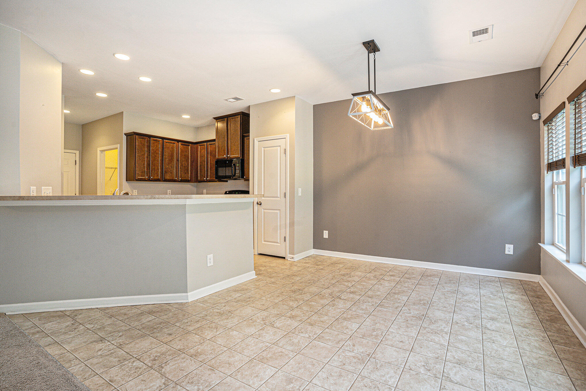 5052 White Cedar Road