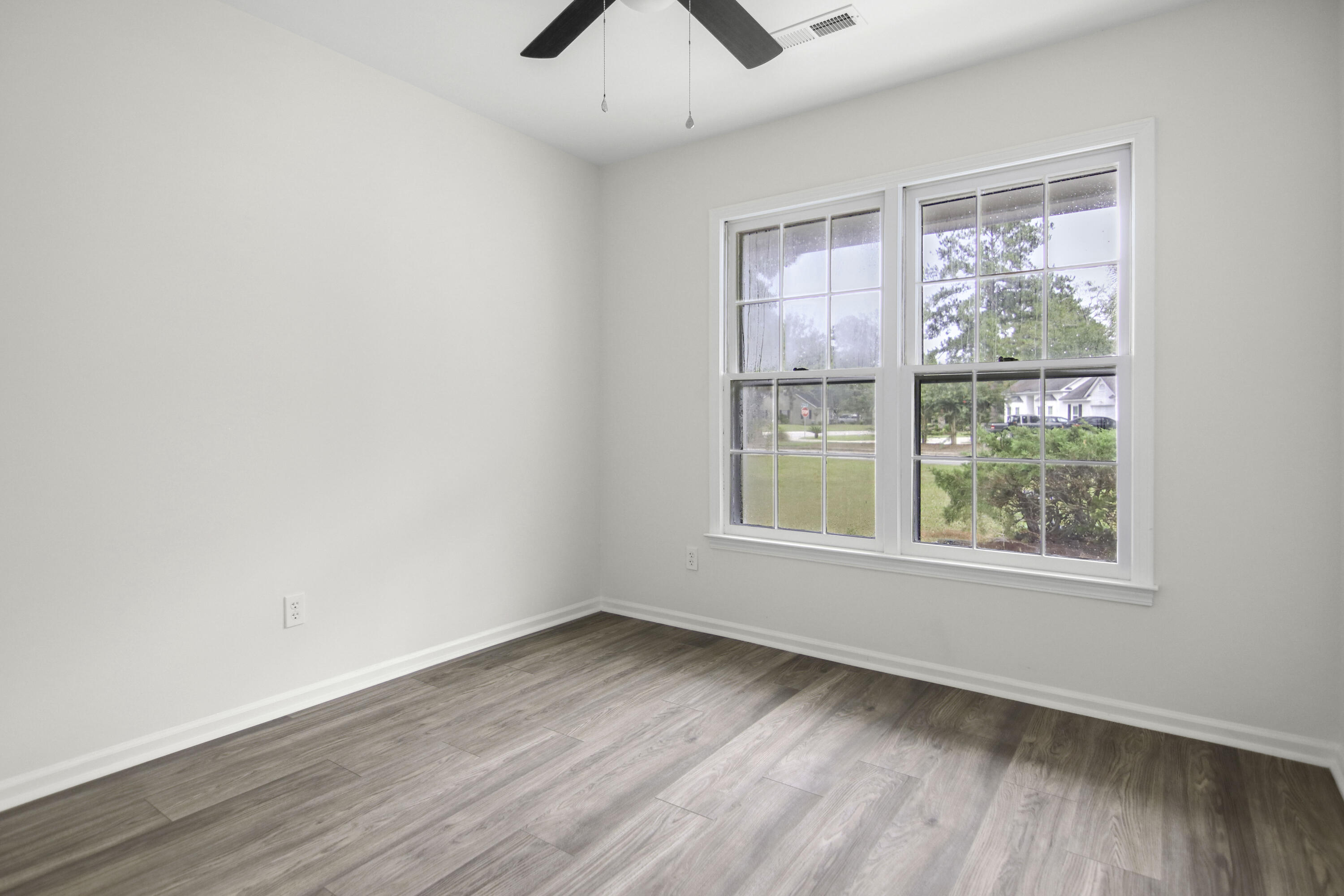 102 St Benets Place