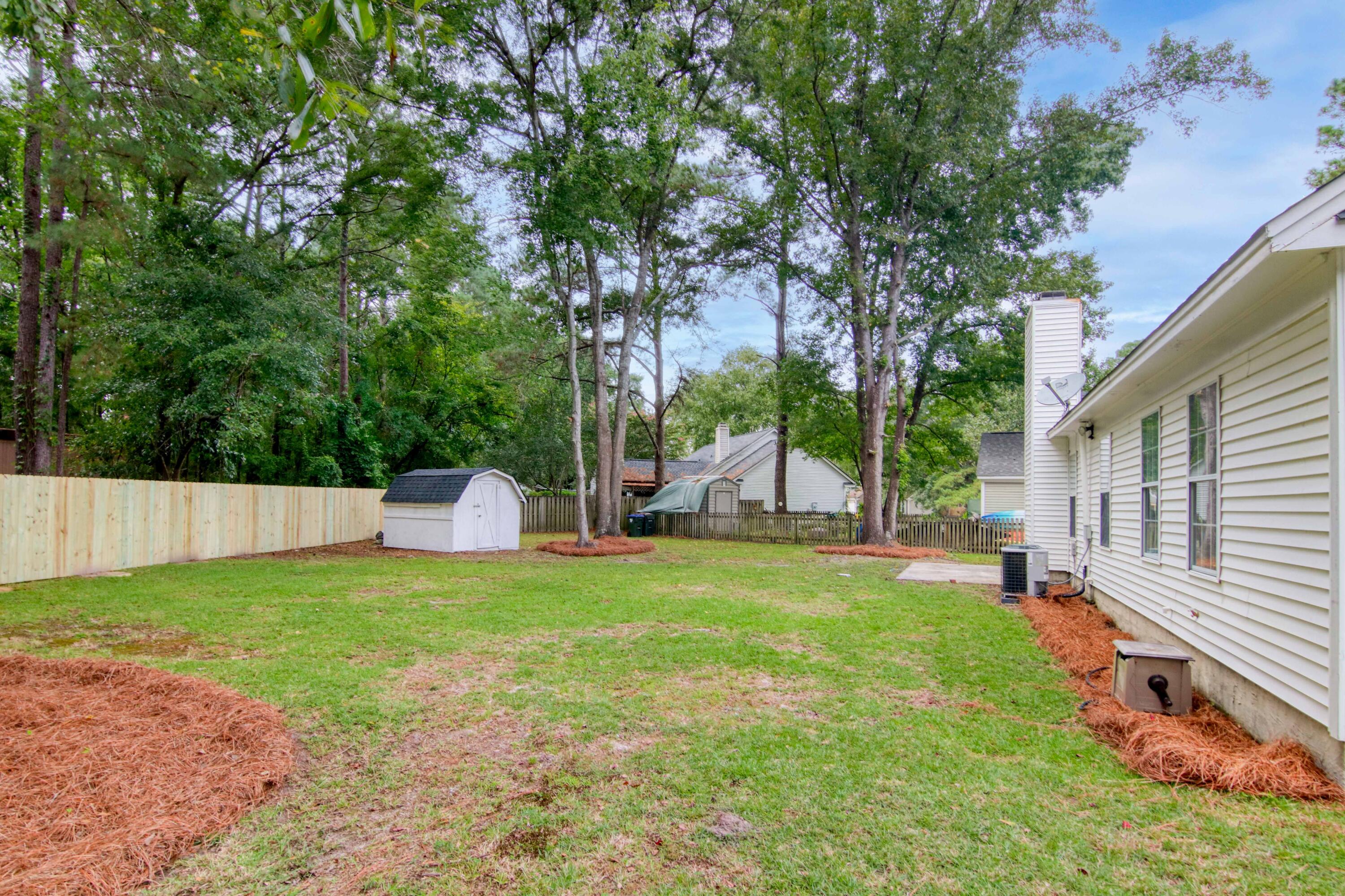 102 St Benets Place
